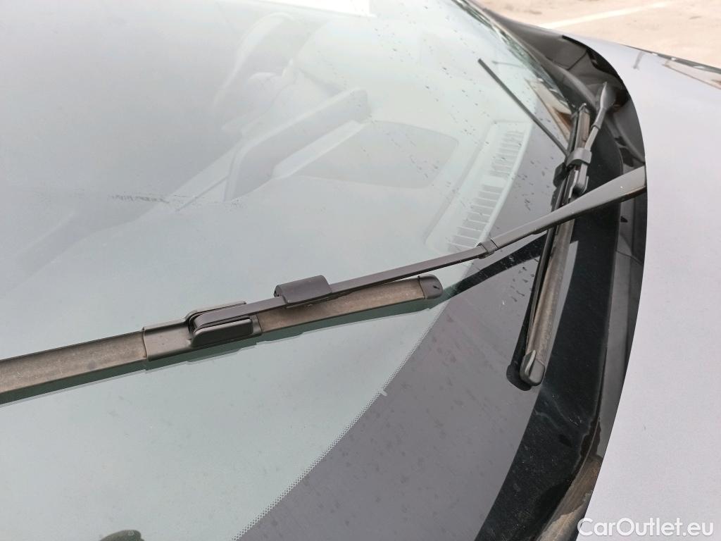  Mazda  3 MAZDA Mazda / 2019 / 5P / berlina con portón 2.0 SKYACTIV-X EVOLUTION #34