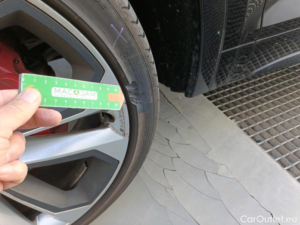  Audi  Q5 AUDI  SPORTBACK / 2020 / 5P / todoterreno Black line 40 TDI 150kW quattro-ultra #1