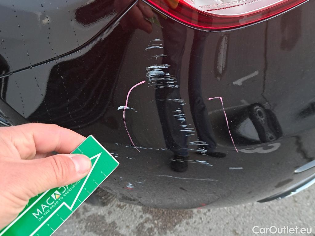  Mercedes  A-Klasse MERCEDES-BENZ Clase A / 2018 / 5P / berlina con portón A 250 e #12