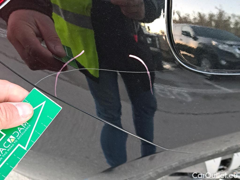  Mercedes  A-Klasse MERCEDES-BENZ Clase A / 2018 / 5P / berlina con portón A 250 e #14