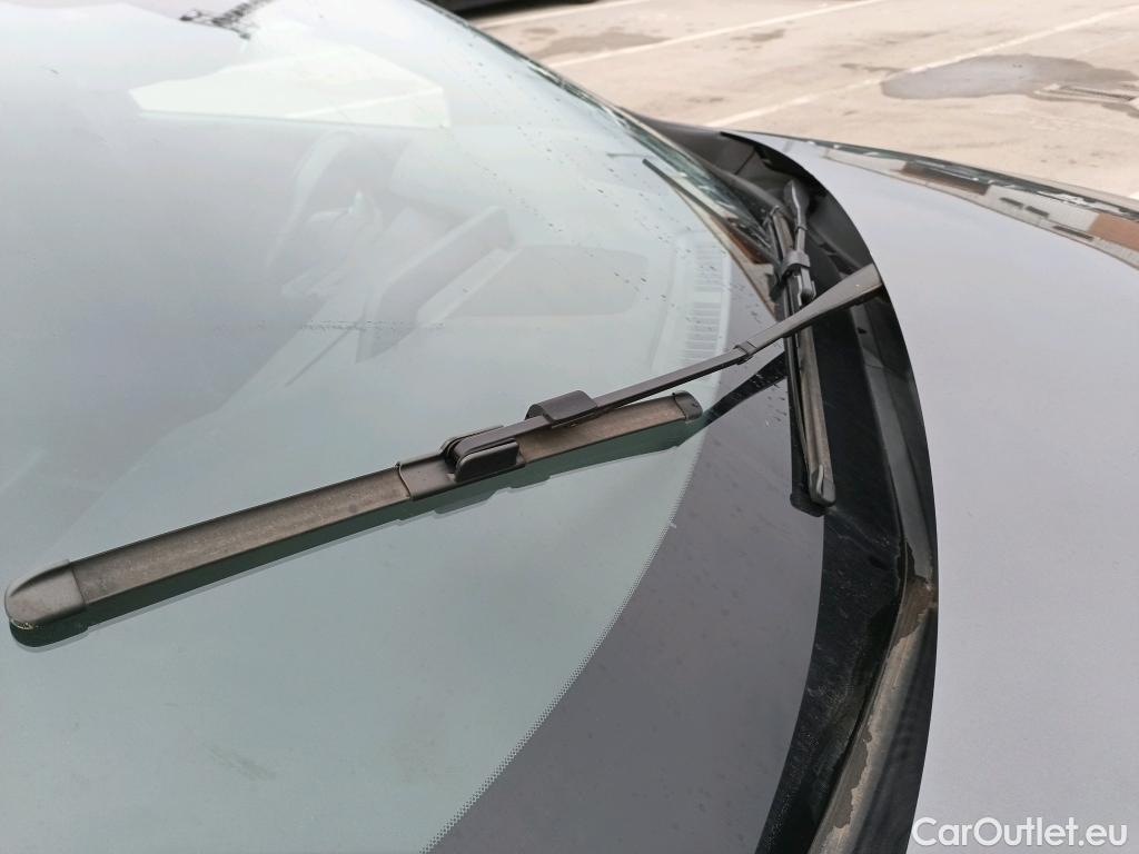  Mazda  3 MAZDA Mazda / 2019 / 5P / berlina con portón 2.0 SKYACTIV-X EVOLUTION #33