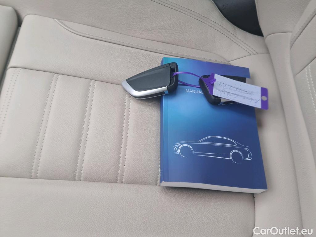  Land Rover  Discovery BMW Serie 3 / 2022 / 4P / sedán 320d Auto. #1