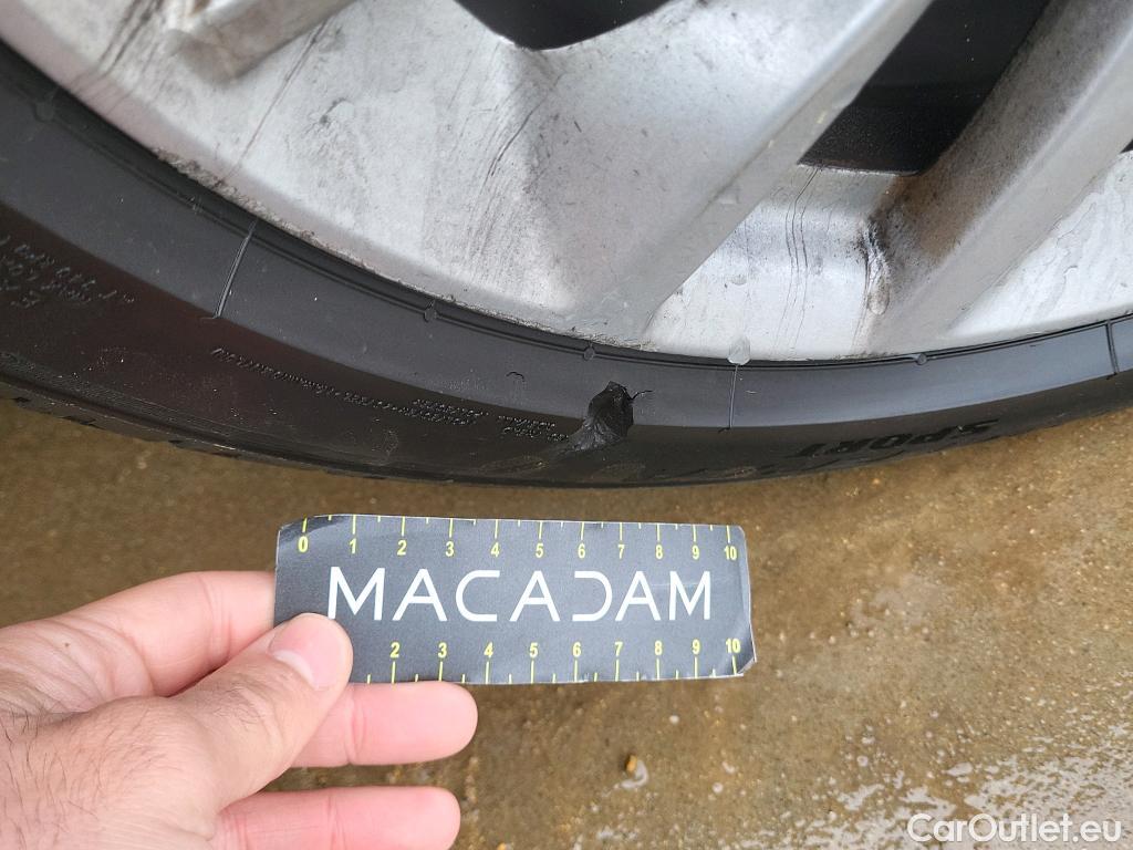  Bmw  Serie 1 BMW  / 2019 / 5P / berlina con portón 118i #10