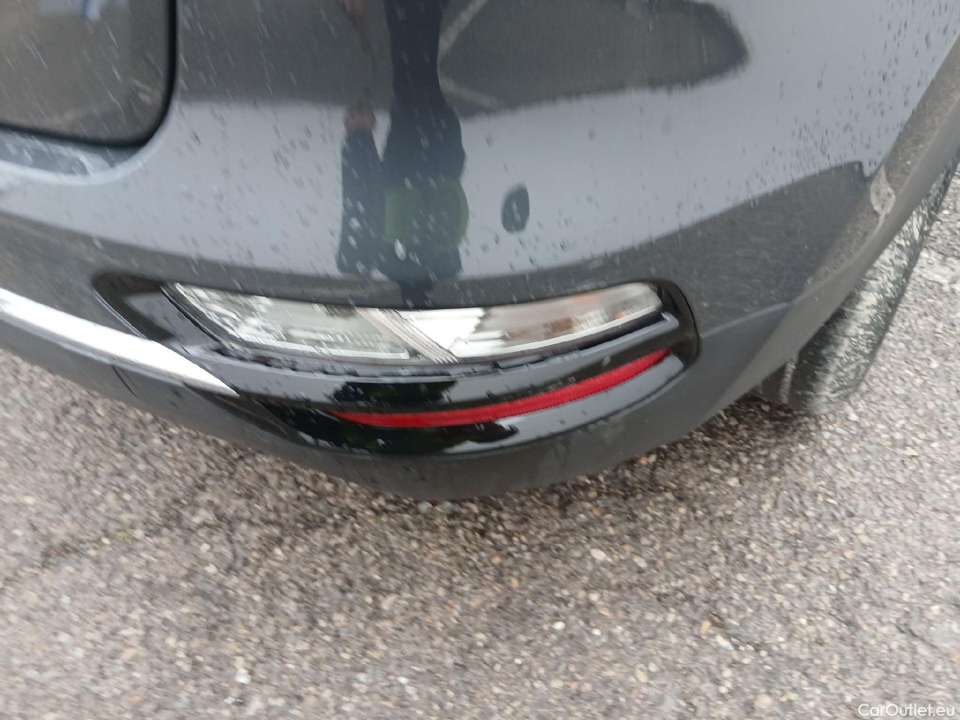  KIA  Sportage KIA  1.6MHEV Drive 100kW(136CV) 4x2(Crist Tintados)(CX) #17