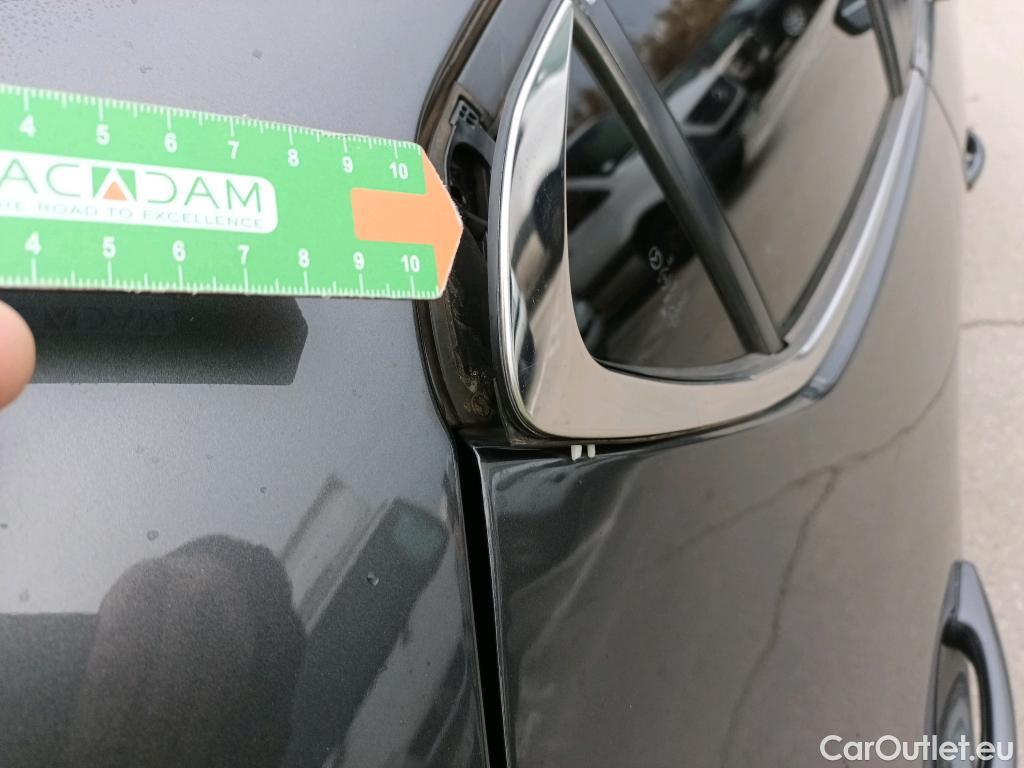  Mazda  3 MAZDA Mazda / 2019 / 5P / berlina con portón 2.0 SKYACTIV-X EVOLUTION #2