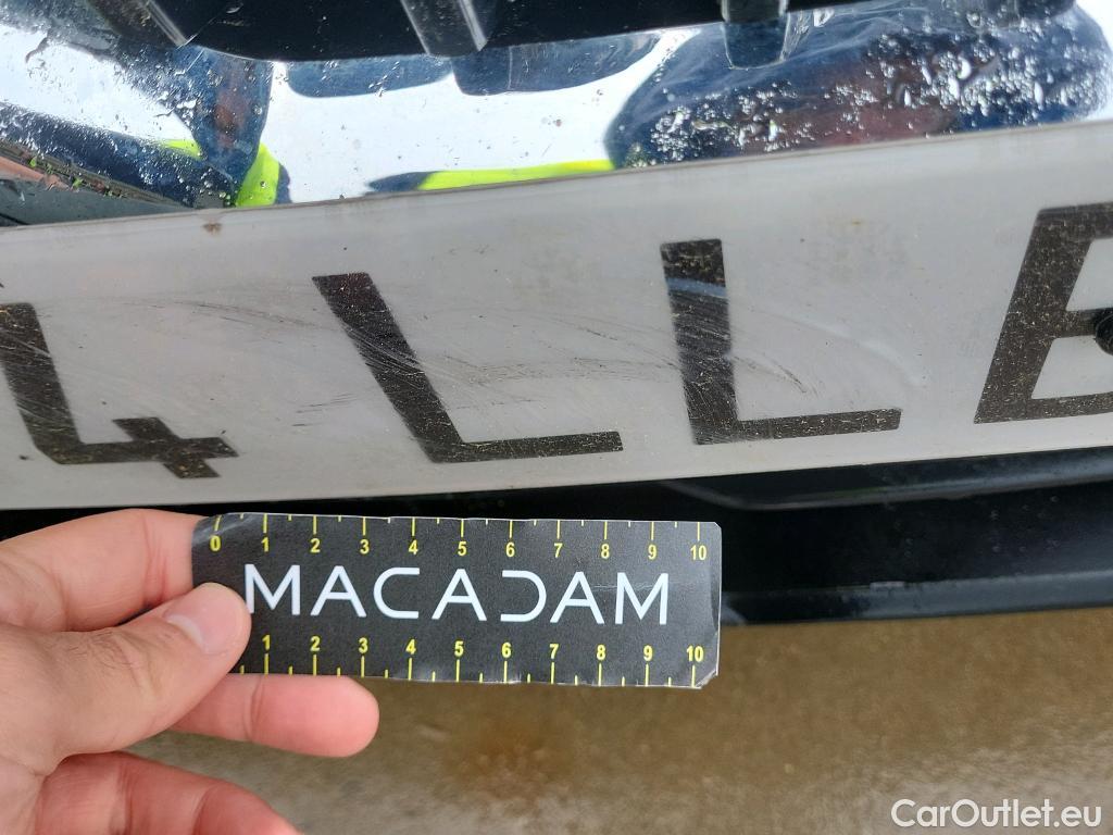  Bmw  Serie 1 BMW  / 2019 / 5P / berlina con portón 118i #36