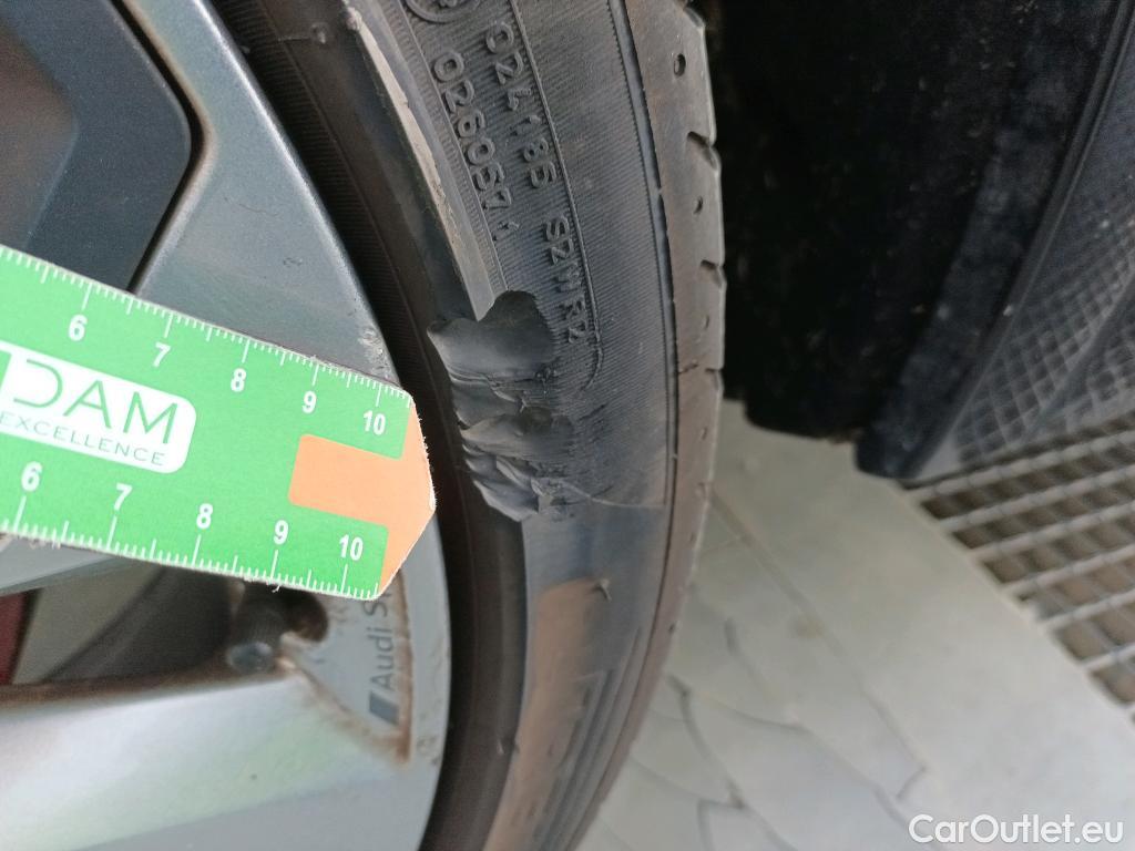  Audi  Q5 AUDI  SPORTBACK / 2020 / 5P / todoterreno Black line 40 TDI 150kW quattro-ultra #2