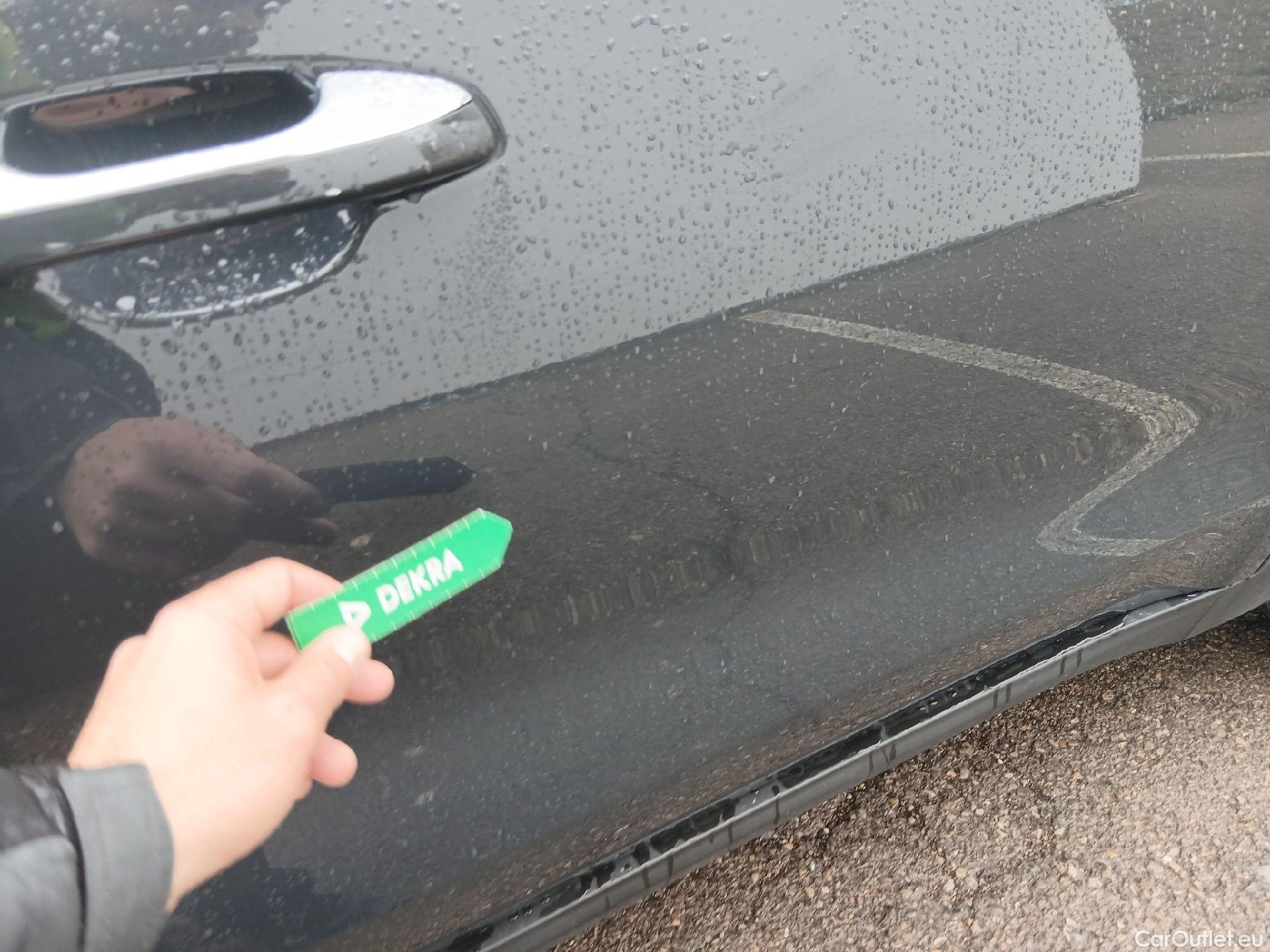  KIA  Sportage KIA  1.6MHEV Drive 100kW(136CV) 4x2(Crist Tintados)(CX) #27