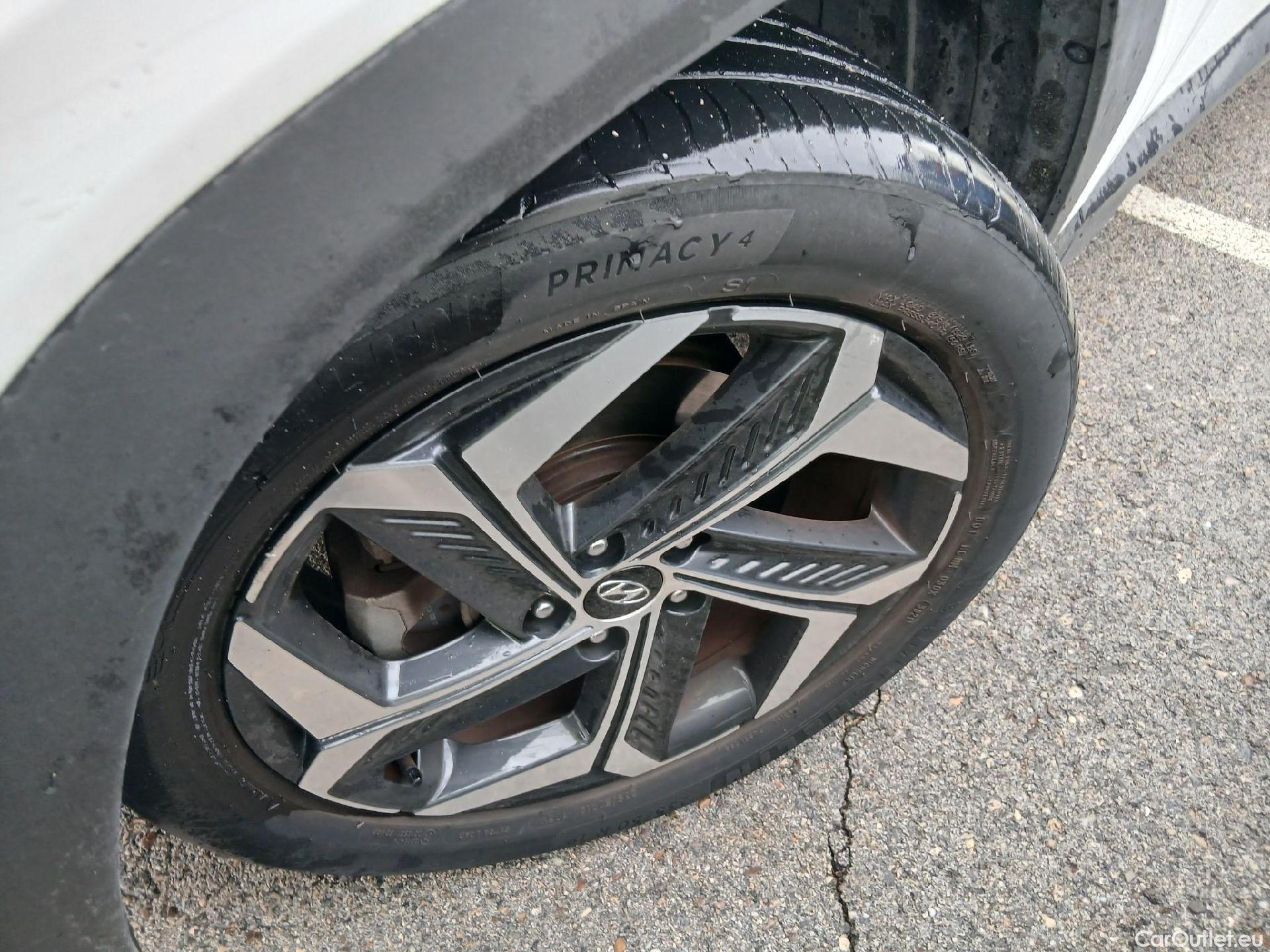  Hyundai  Tucson HYUNDAI  / 2020 / 5P / todoterreno 1.6 TGDI PHEV 195kW Maxx Auto 4X4 #5