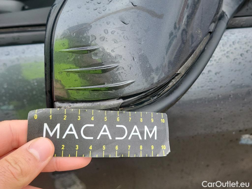  Bmw  Serie 1 BMW  / 2019 / 5P / berlina con portón 118i #29