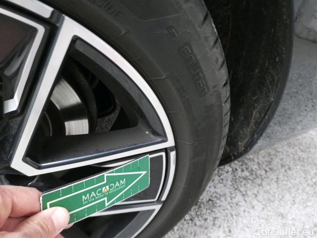  Bmw  Serie 4 BMW  / 2020 / 5P / berlina con portón Gran Coupé 420d #25