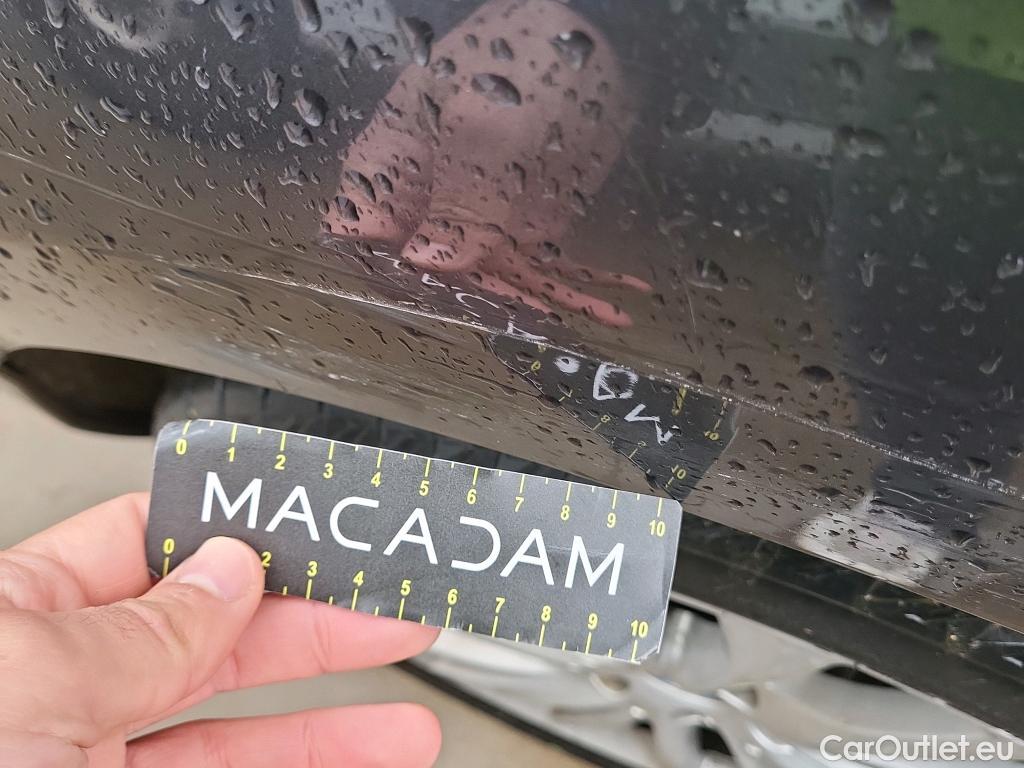  Bmw  Serie 1 BMW  / 2019 / 5P / berlina con portón 118i #15