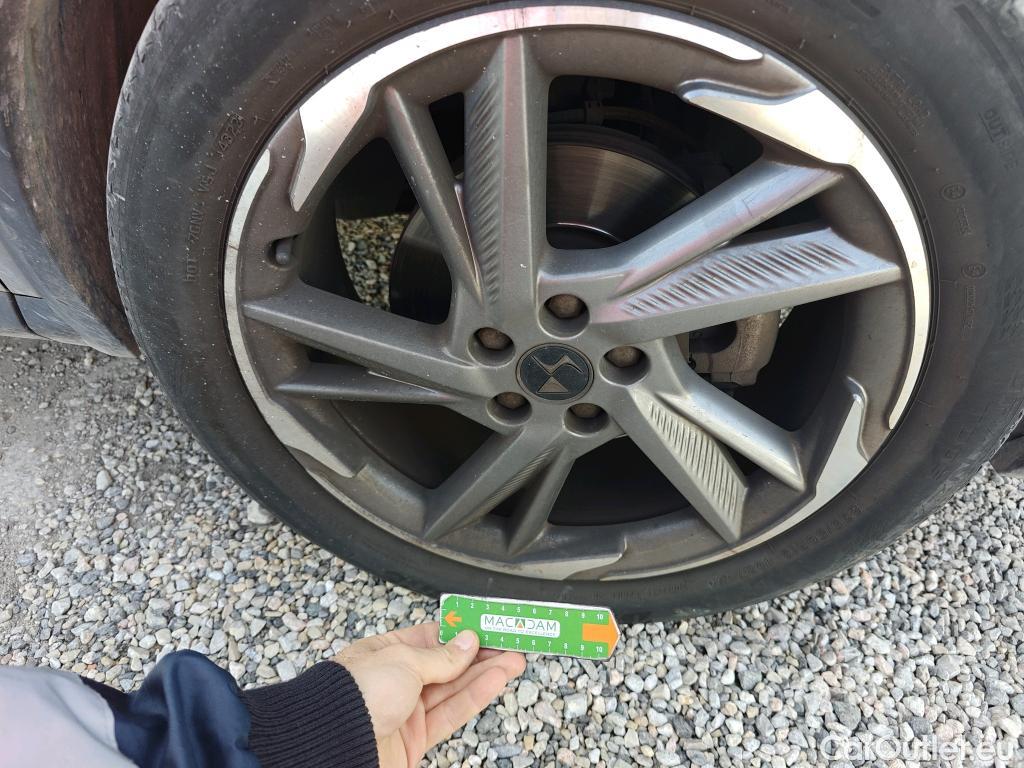  DS  DS7 DS DS 7 Crossback / 2017 / 5P / todoterreno BlueHDi DE 96kW (130CV) Auto.BE CHIC (AC) #3