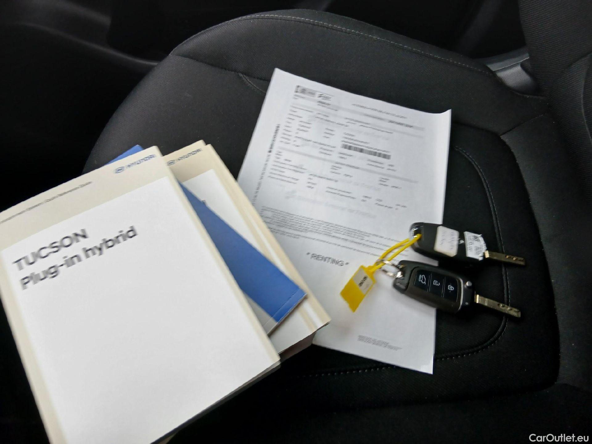  Hyundai  Tucson HYUNDAI  / 2020 / 5P / todoterreno 1.6 TGDI PHEV 195kW Maxx Auto 4X4 #2