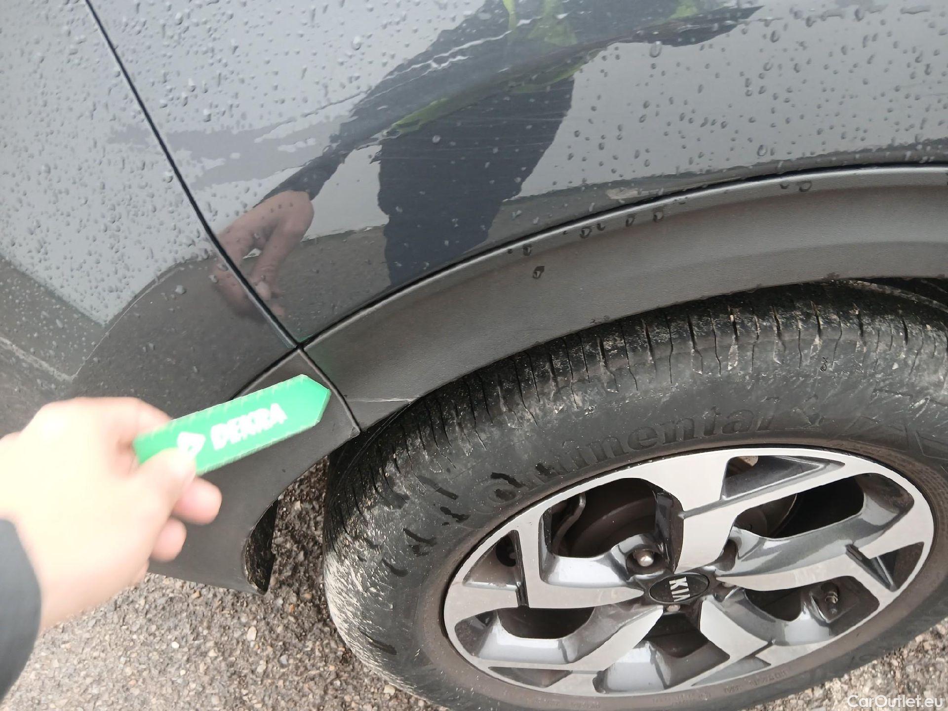  KIA  Sportage KIA  1.6MHEV Drive 100kW(136CV) 4x2(Crist Tintados)(CX) #24