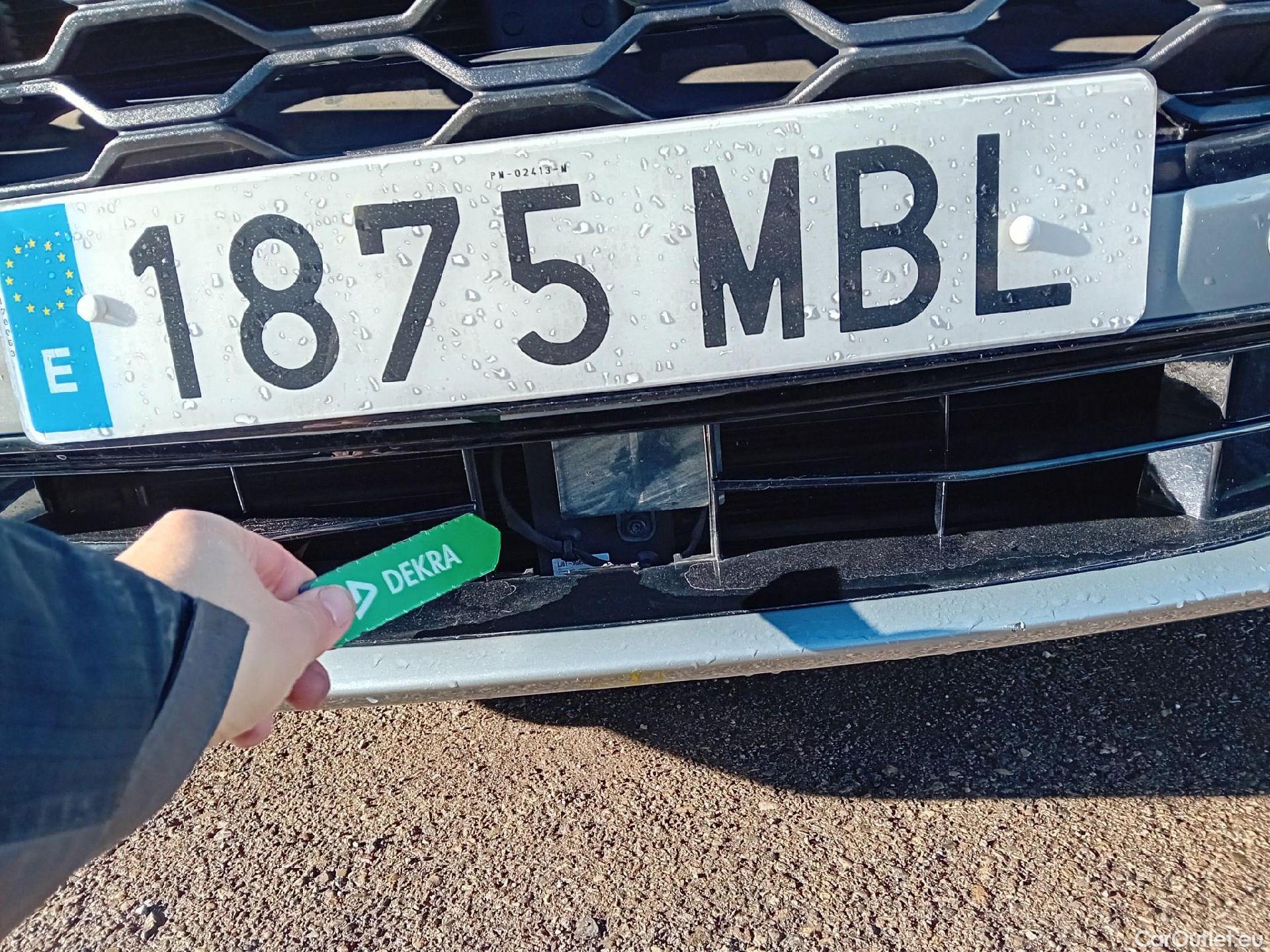  Ford  Kuga FORD  / 2019 / 5P / todoterreno ST-Line X 2.5 Duratec FHEV Auto #8