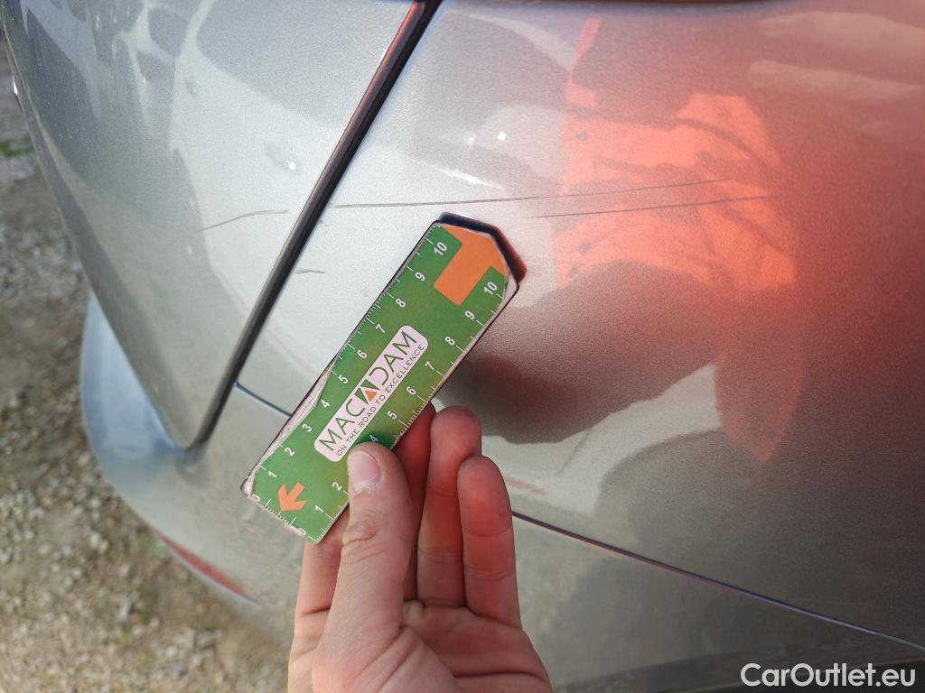  DS  DS7 DS DS 7 Crossback / 2017 / 5P / todoterreno BlueHDi DE 96kW (130CV) Auto.BE CHIC (AC) #40