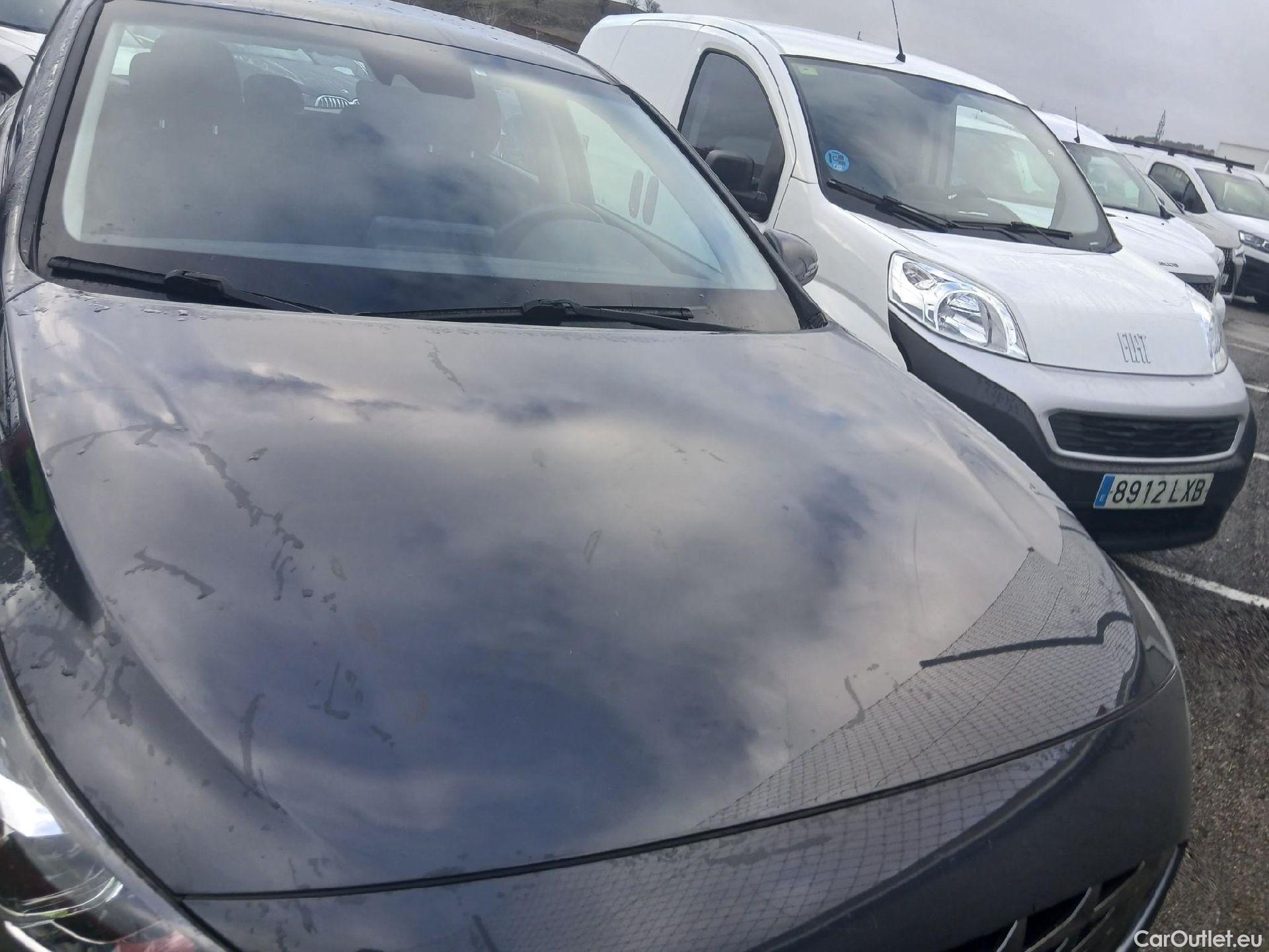  Hyundai  i30 HYUNDAI  / 2020 / 5P / berlina con portón 1.6 CRDI 85kW (116CV) Klass LRR #10