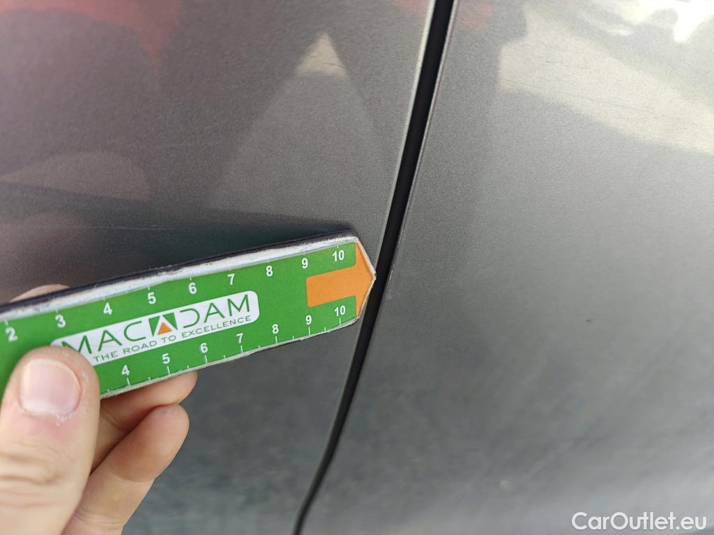  DS  DS7 DS DS 7 Crossback / 2017 / 5P / todoterreno BlueHDi DE 96kW (130CV) Auto.BE CHIC (AC) #13