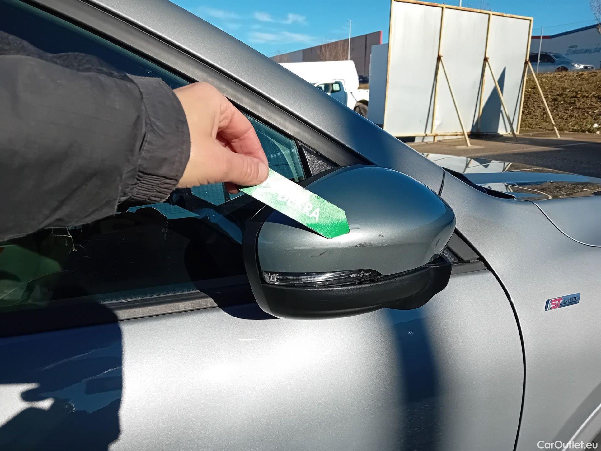  Ford  Kuga FORD  / 2019 / 5P / todoterreno ST-Line X 2.5 Duratec FHEV Auto #40