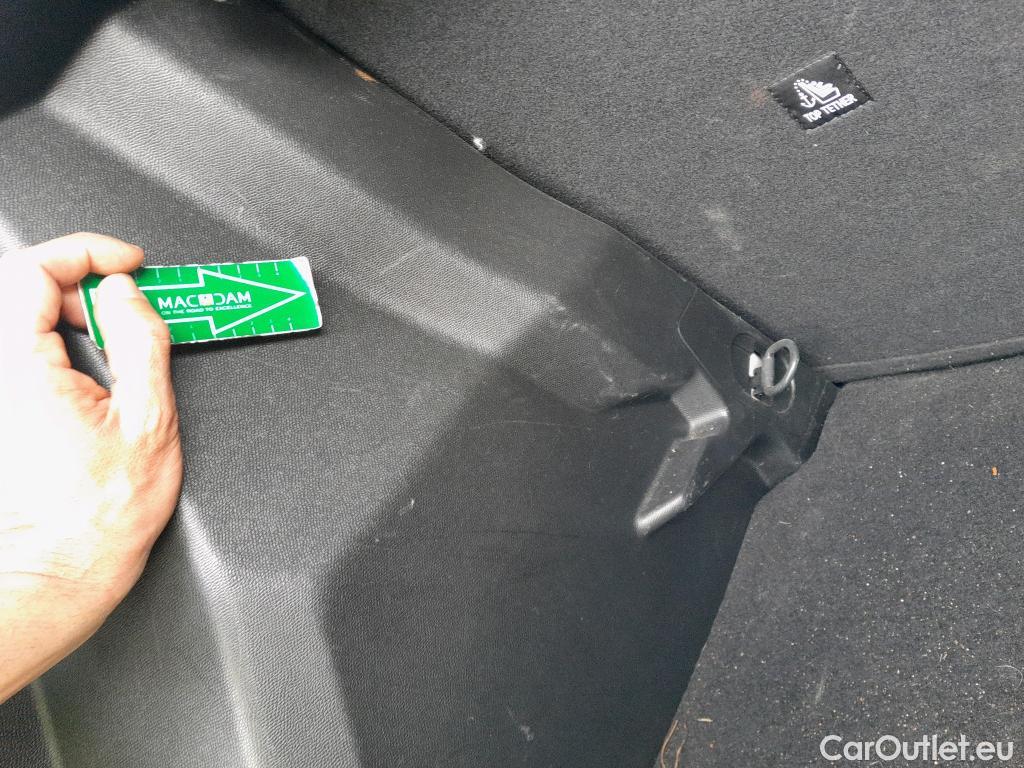  Peugeot  2008 PEUGEOT  / 2019 / 5P / todoterreno Active Pack Puretech 100 S&S BVM6 #16