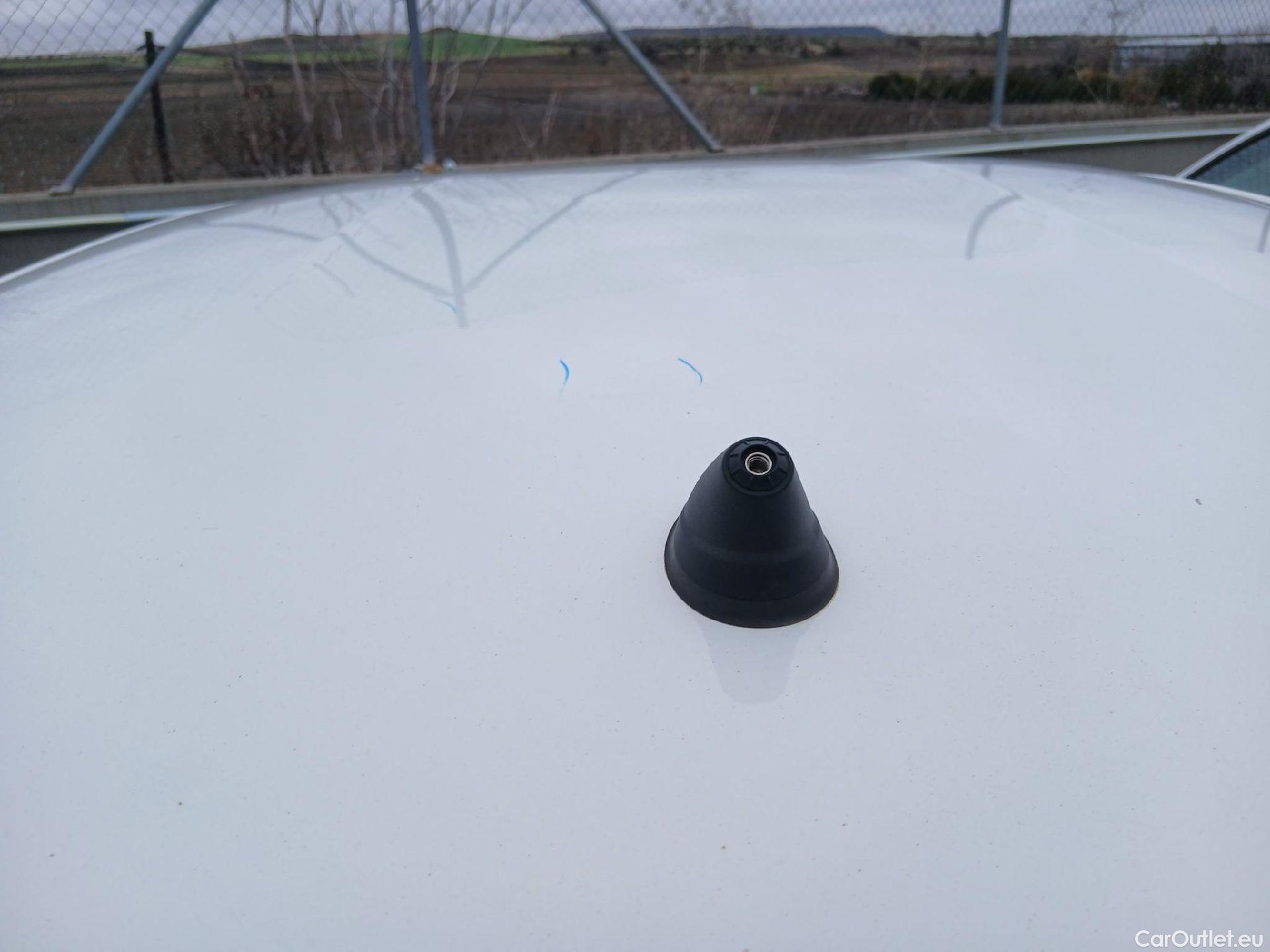  Peugeot  208 PEUGEOT  5p 1G berlina con portón 5P ACCESS 1.6 BlueHDi 55KW (75CV) #33