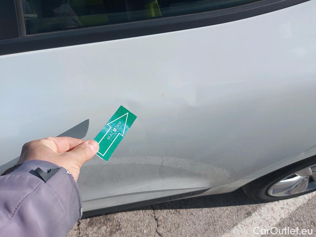  Renault  Clio RENAULT  / 2019 / 5P / berlina con portón Business TCe 74 kW (100CV) GLP #2