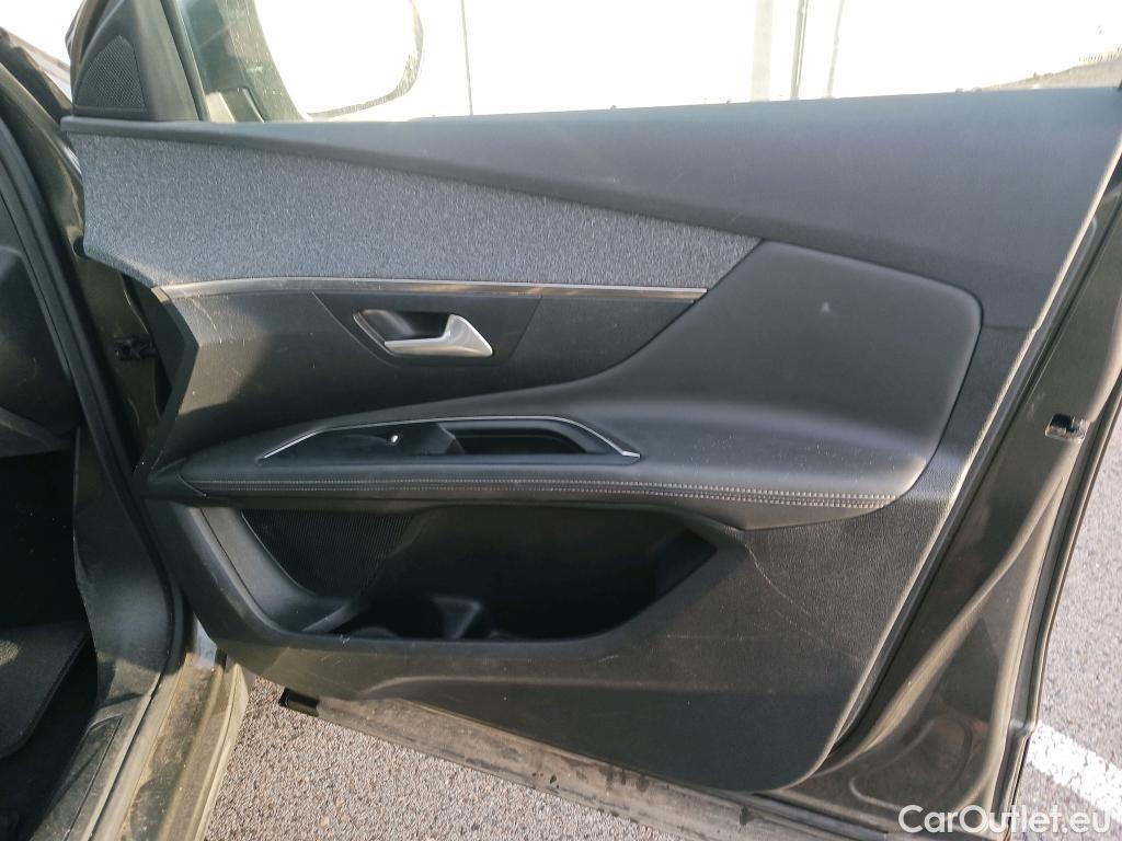  Peugeot  3008 PEUGEOT  Hybrid / 2016 / 5P / todoterreno 225 e-EAT8 Allure #29