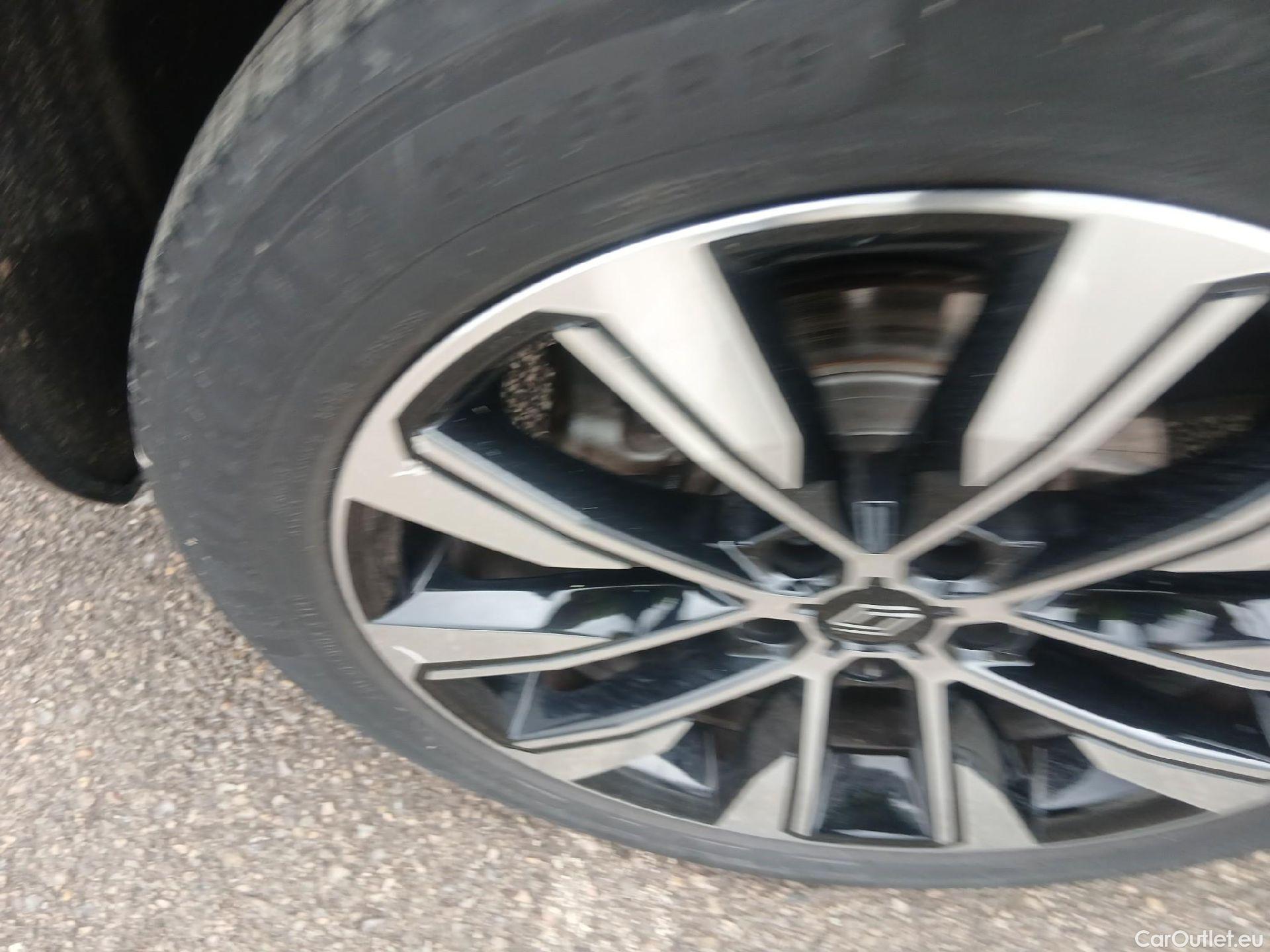  Renault  Espace  VI Techno E-Tech Hybrid 1.2 E-TECH Hybrid 200CV ATV 7 Plazas 6E #23