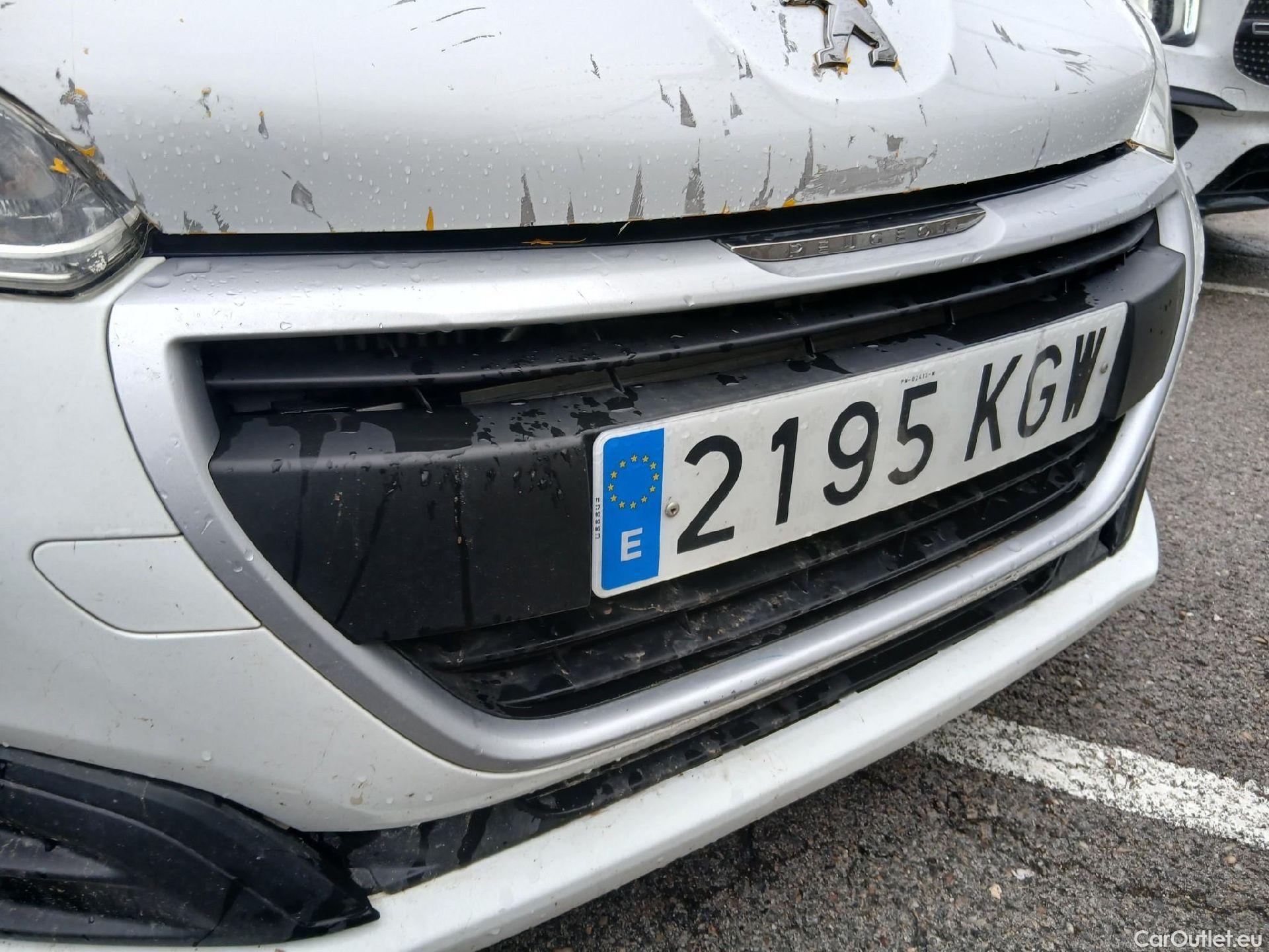  Peugeot  208 PEUGEOT  5p 1G berlina con portón 5P ACCESS 1.6 BlueHDi 55KW (75CV) #7