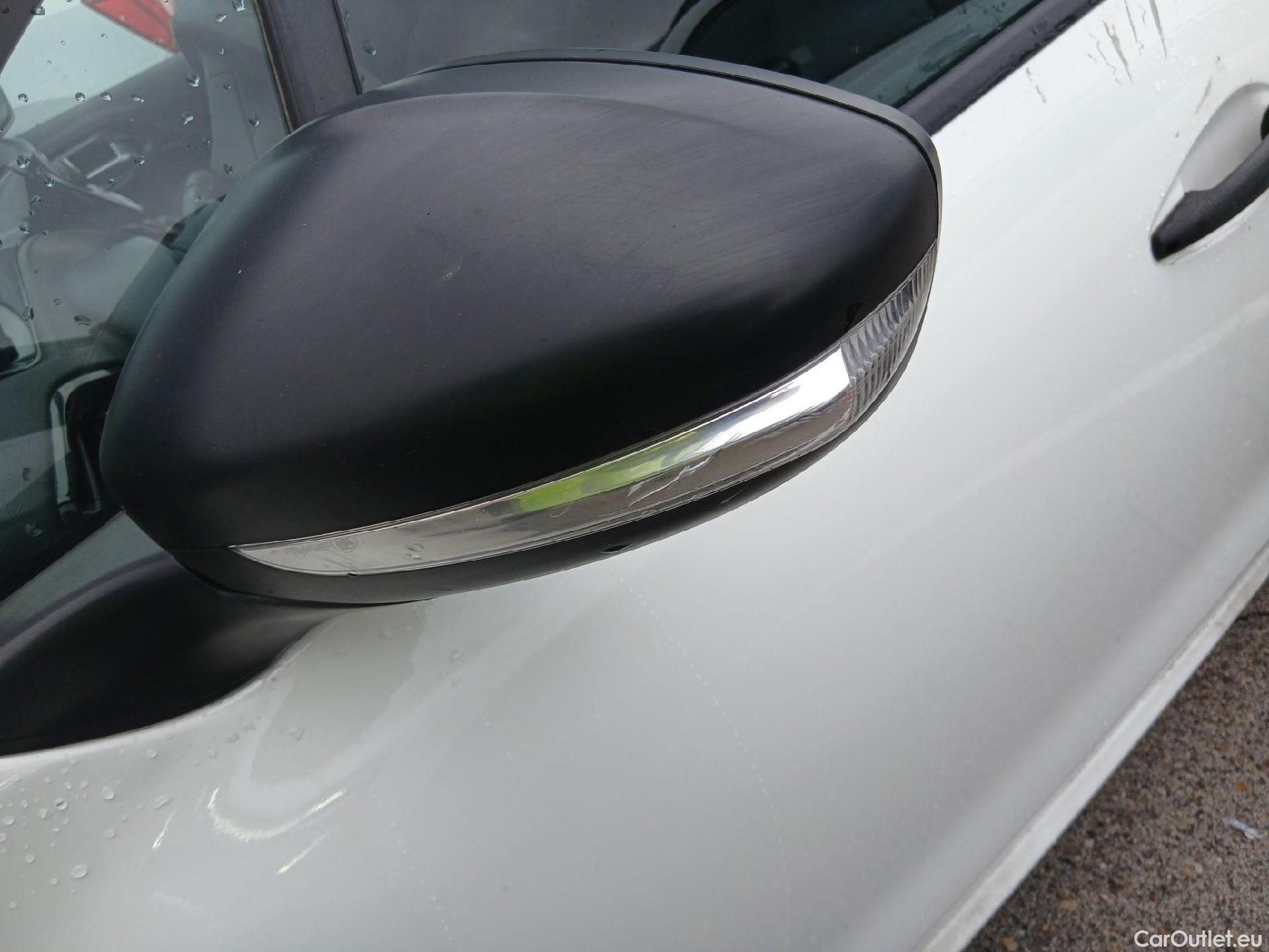  Peugeot  208 PEUGEOT  5p 1G berlina con portón 5P ACCESS 1.6 BlueHDi 55KW (75CV) #11