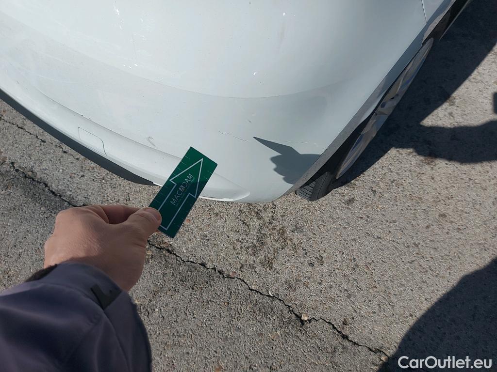  Renault  Clio RENAULT  / 2019 / 5P / berlina con portón Business TCe 74 kW (100CV) GLP #19