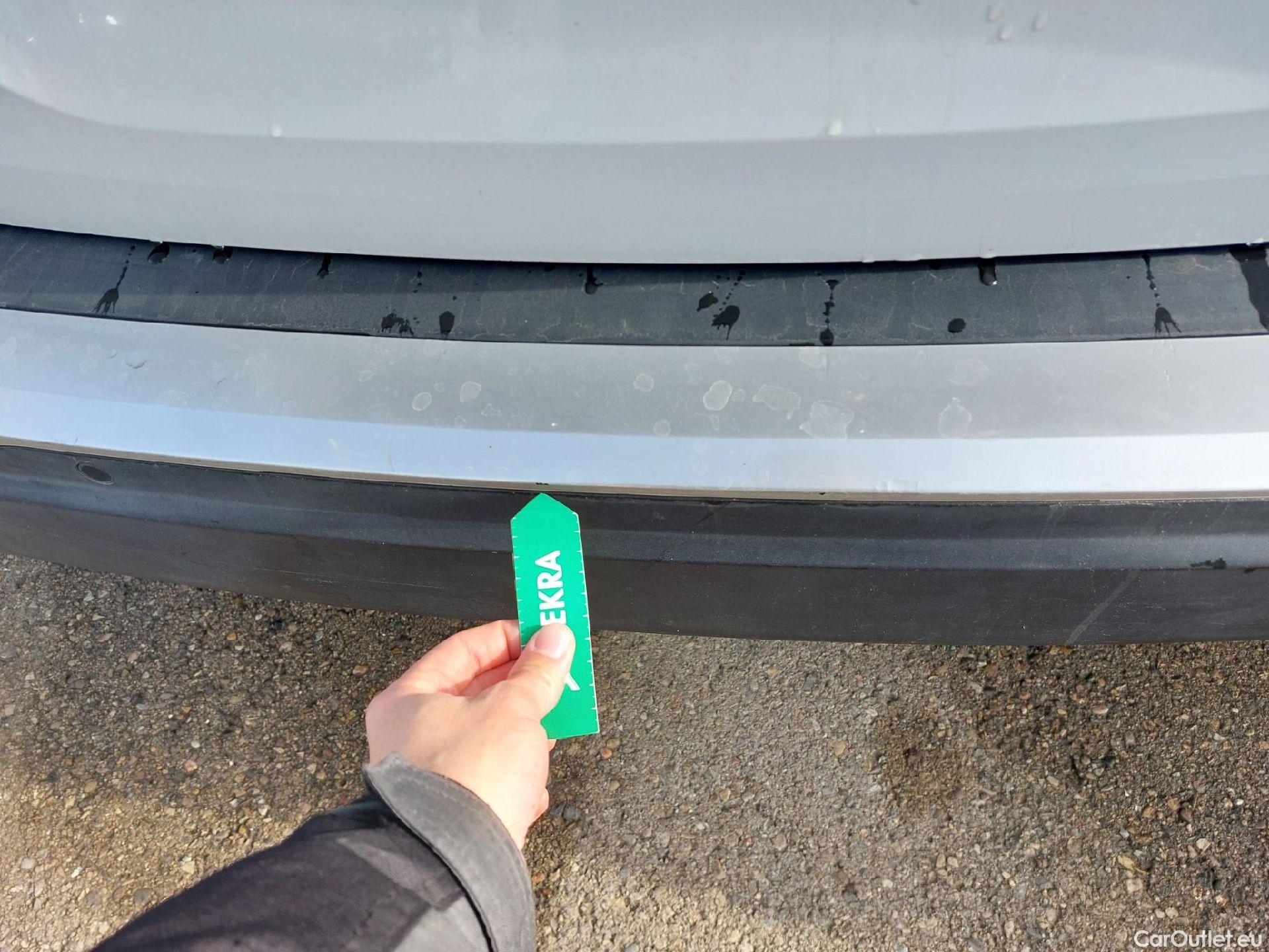  Peugeot  2008 PEUGEOT  / 2019 / 5P / todoterreno Allure BlueHDI 81kW (110CV) #4