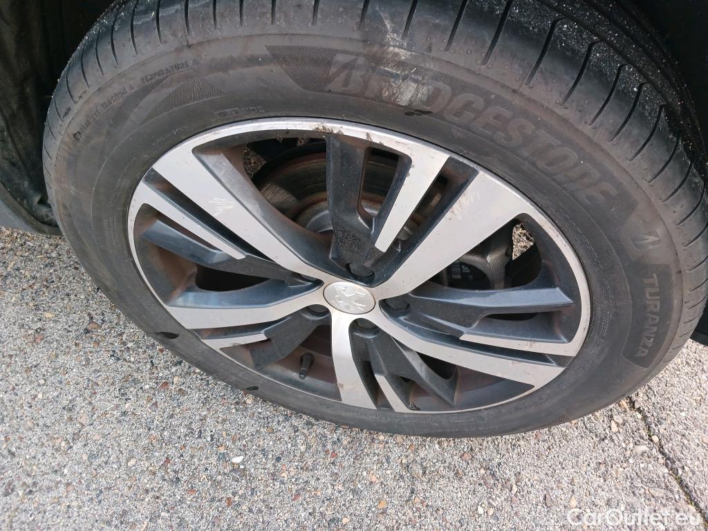  Peugeot  3008 PEUGEOT  Hybrid / 2016 / 5P / todoterreno 225 e-EAT8 Allure #12