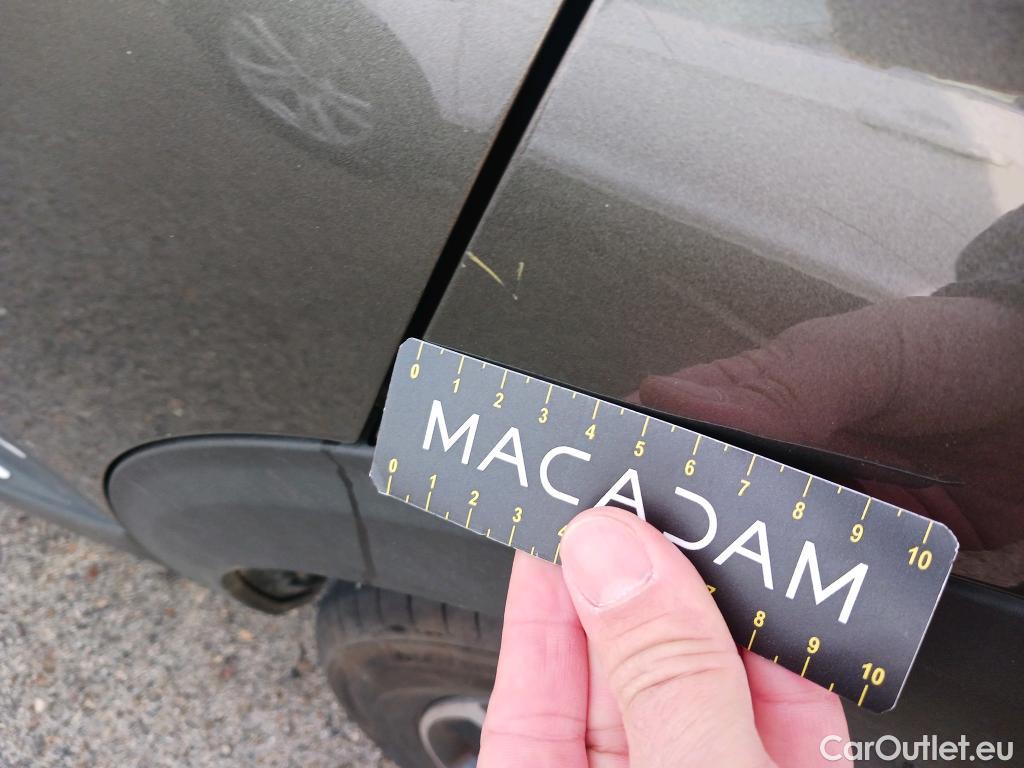  Peugeot  3008 PEUGEOT  Hybrid / 2016 / 5P / todoterreno 225 e-EAT8 Allure #50