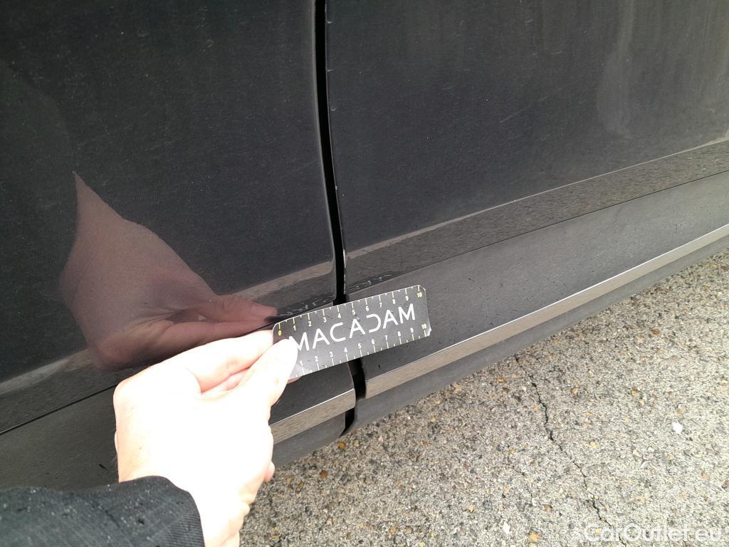  Renault  Kadjar RENAULT  / 2019 / 5P / crossover Intens Blue dCi 85kW (115CV) #11