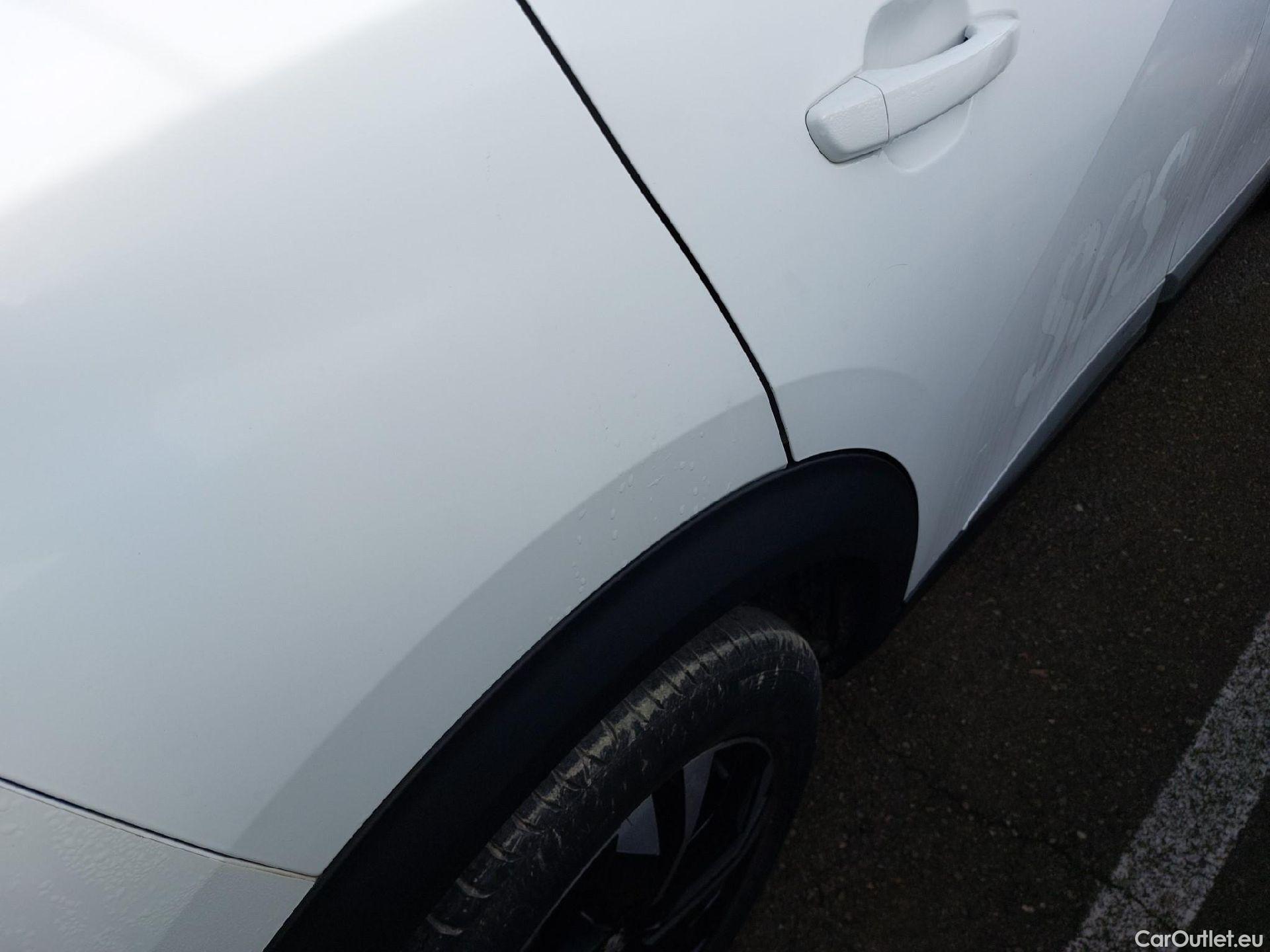  Peugeot  2008 PEUGEOT  / 2019 / 5P / todoterreno Allure BlueHDI 81kW (110CV) #7