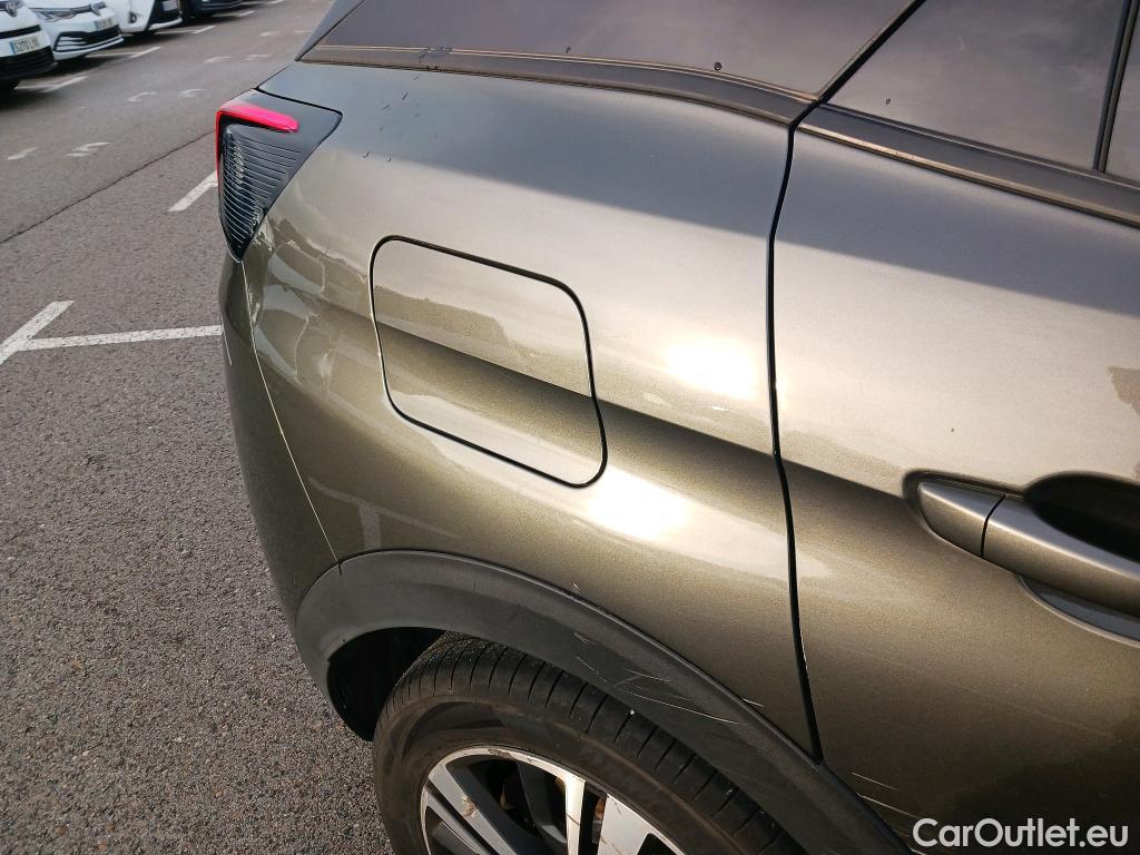  Peugeot  3008 PEUGEOT  Hybrid / 2016 / 5P / todoterreno 225 e-EAT8 Allure #20