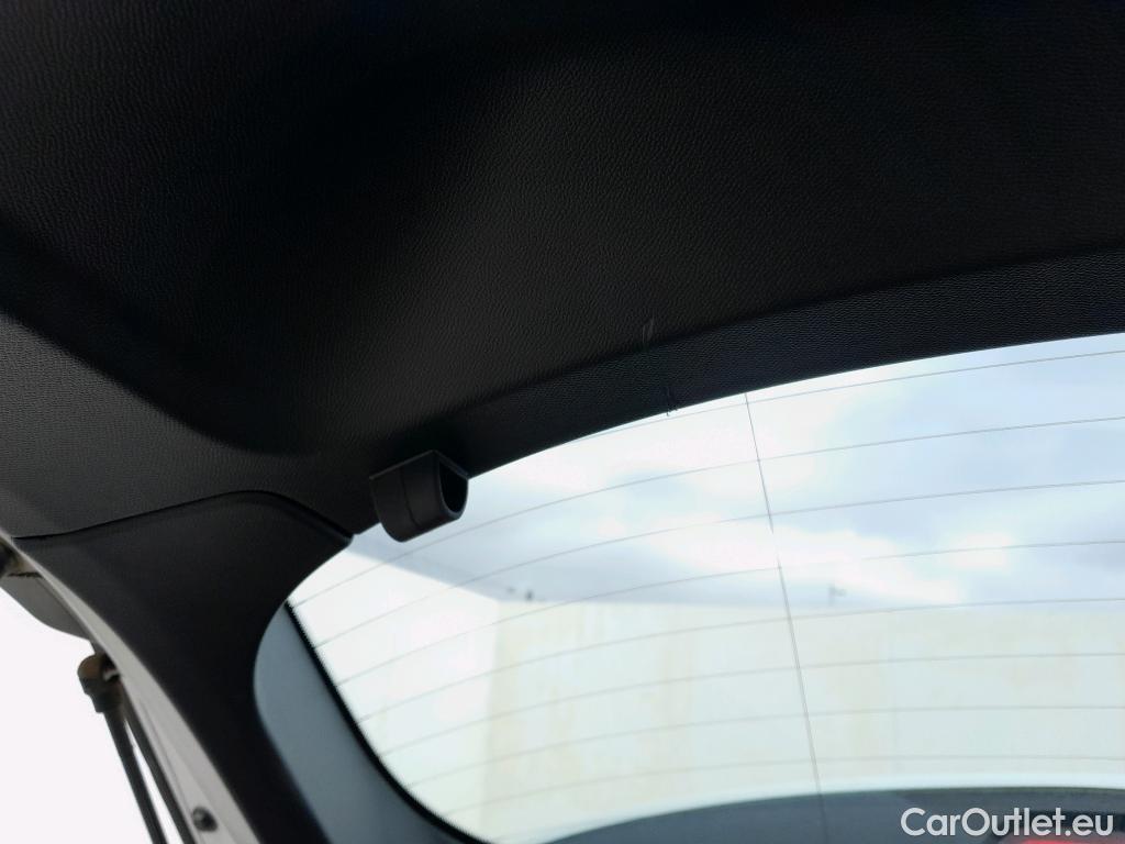  Peugeot  2008 PEUGEOT  / 2019 / 5P / todoterreno Active Pack Puretech 100 S&S BVM6 #11