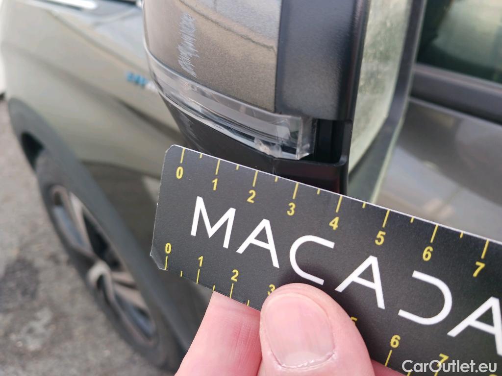  Peugeot  3008 PEUGEOT  Hybrid / 2016 / 5P / todoterreno 225 e-EAT8 Allure #17