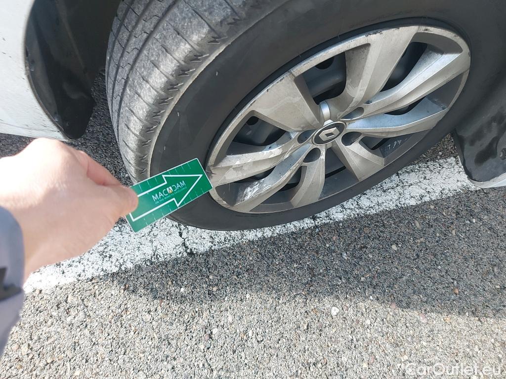  Renault  Clio RENAULT  / 2019 / 5P / berlina con portón Business TCe 74 kW (100CV) GLP #23