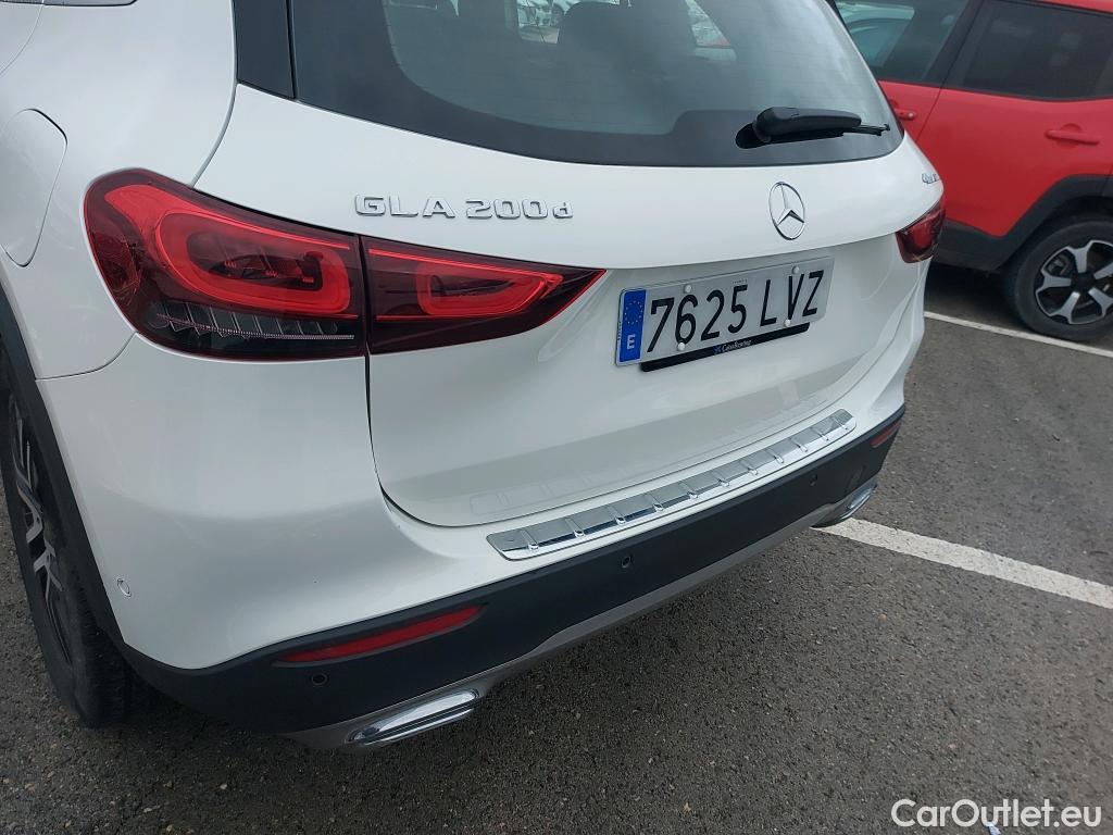  Mercedes  GLA MERCEDES-BENZ  / 2020 / 5P / todoterreno  200 D 4MATIC #7