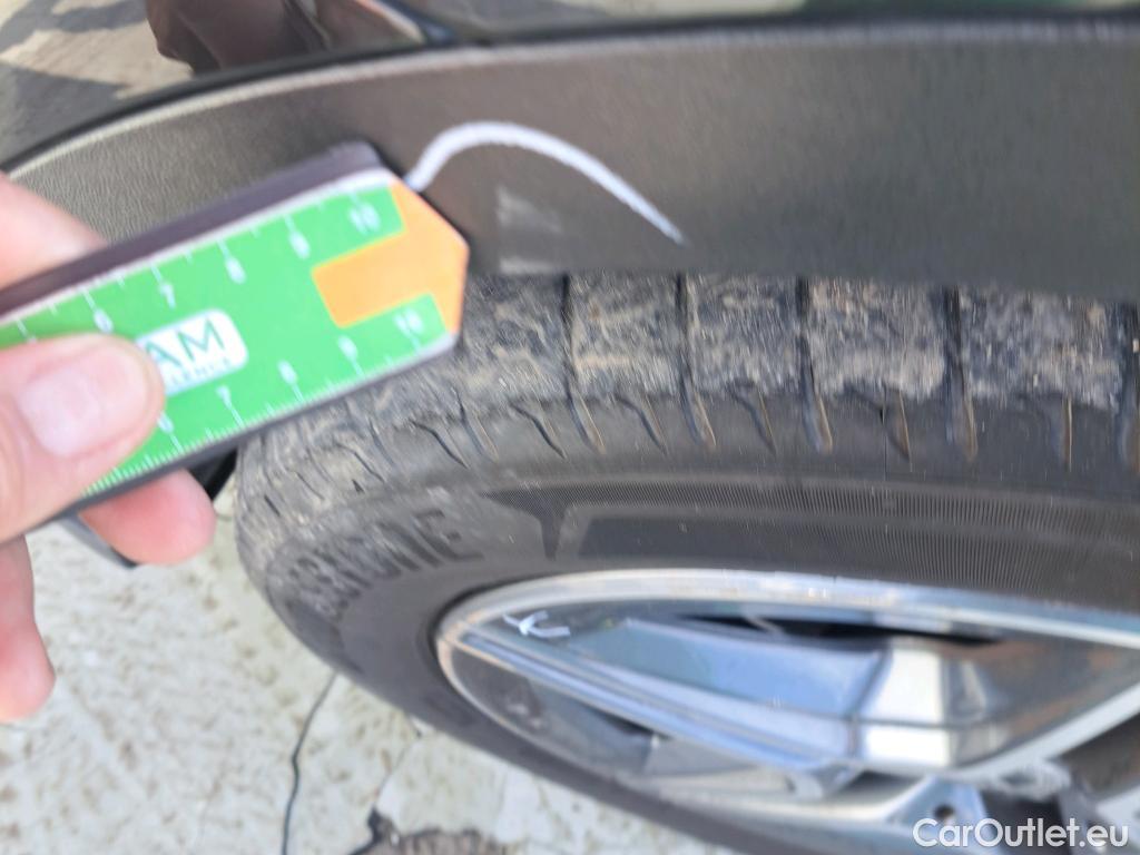  Mercedes  G-Klasee MERCEDES-BENZ GLC Coupé / 2019 / 5P / coupé GLC 200 d 4MATIC #24