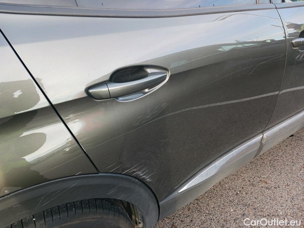  Peugeot  3008 PEUGEOT  Hybrid / 2016 / 5P / todoterreno 225 e-EAT8 Allure #18