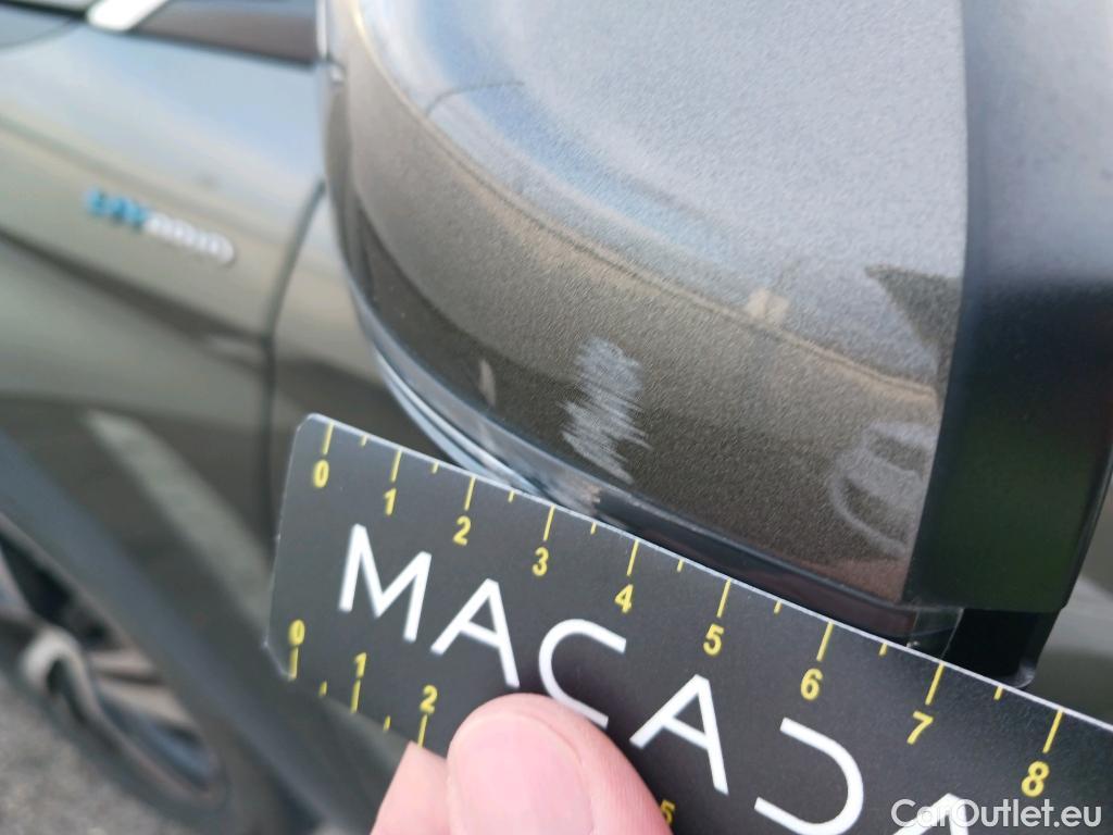  Peugeot  3008 PEUGEOT  Hybrid / 2016 / 5P / todoterreno 225 e-EAT8 Allure #42