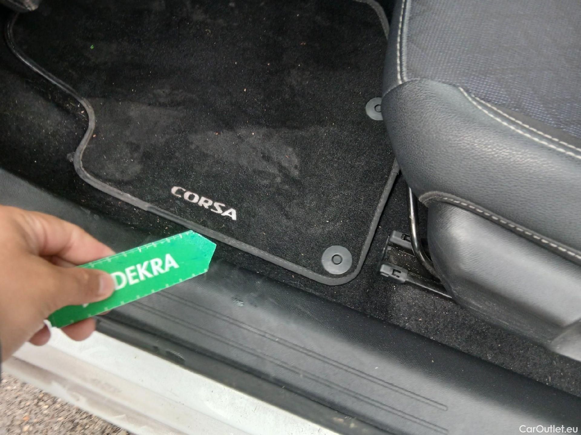  Opel  Corsa OPEL  1.2T XHL 74kW (100CV) Elegance #2