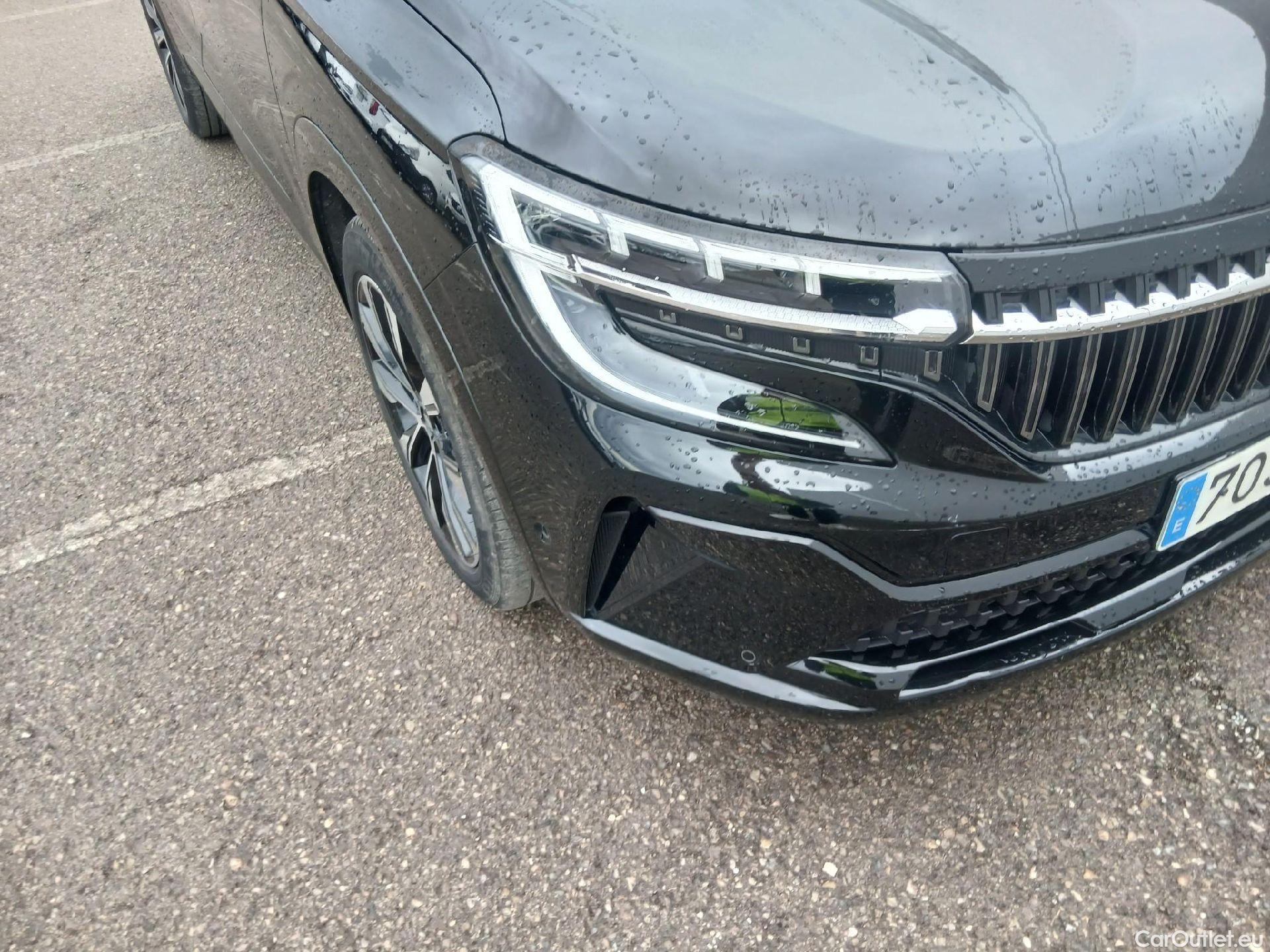  Renault  Espace  VI Techno E-Tech Hybrid 1.2 E-TECH Hybrid 200CV ATV 7 Plazas 6E #4