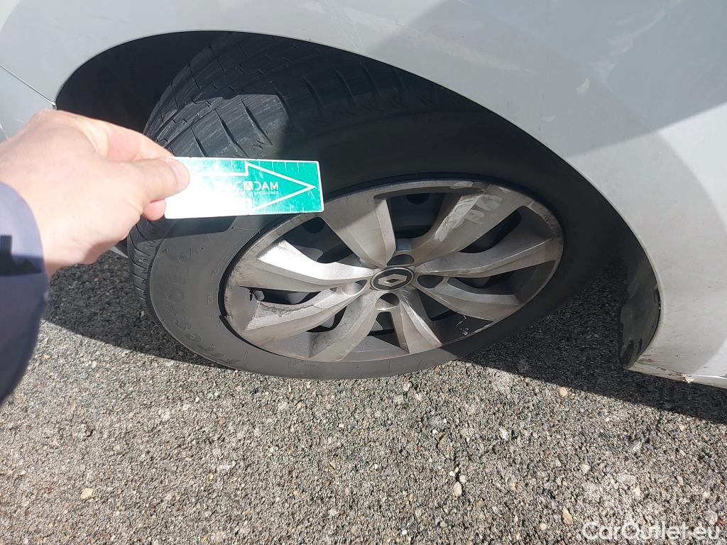  Renault  Clio RENAULT  / 2019 / 5P / berlina con portón Business TCe 74 kW (100CV) GLP #20