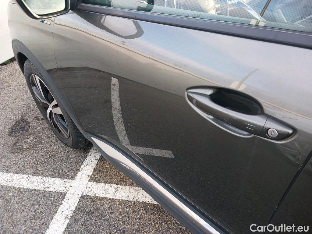  Peugeot  3008 PEUGEOT  Hybrid / 2016 / 5P / todoterreno 225 e-EAT8 Allure #14