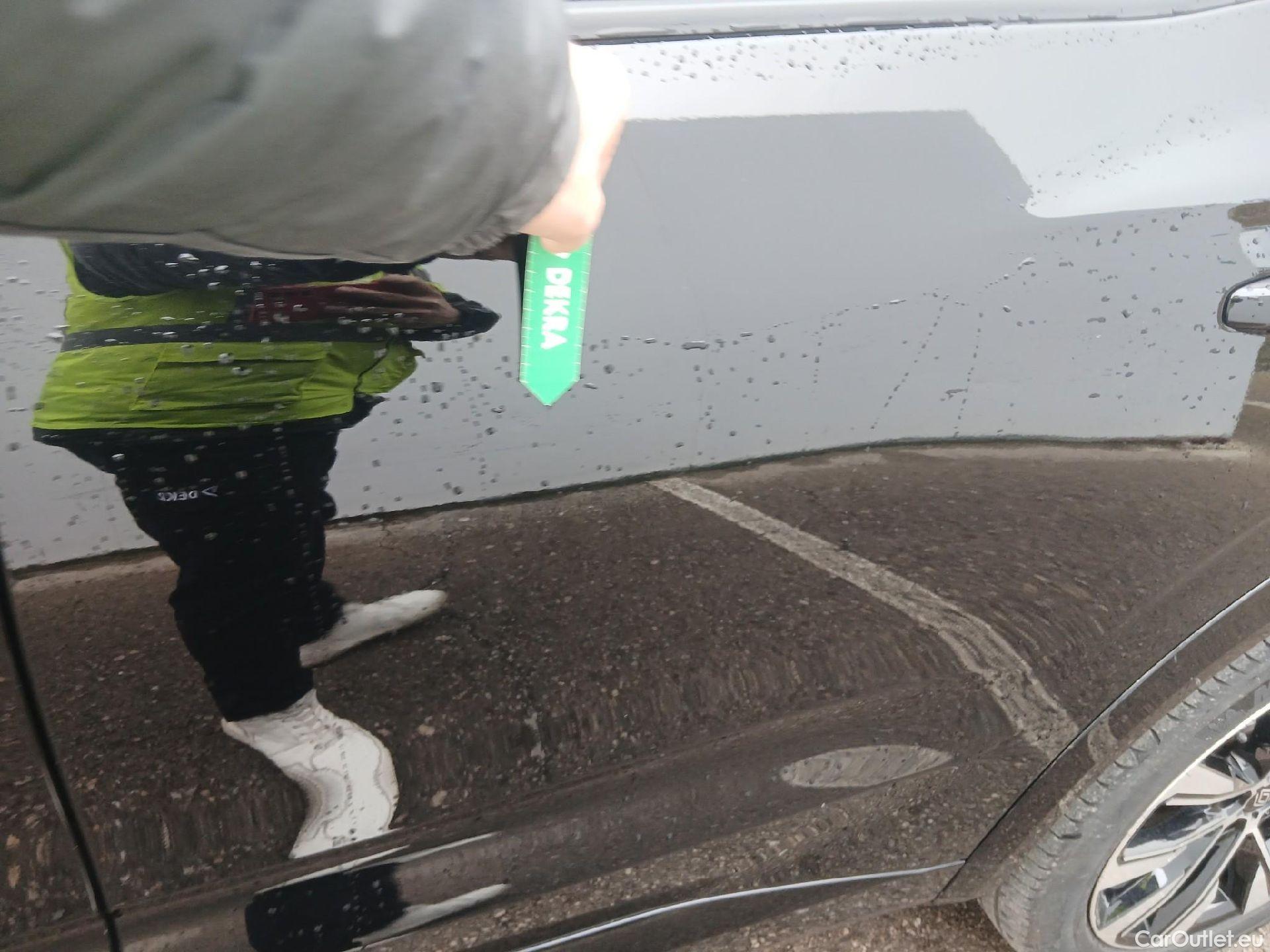  Renault  Espace  VI Techno E-Tech Hybrid 1.2 E-TECH Hybrid 200CV ATV 7 Plazas 6E #12